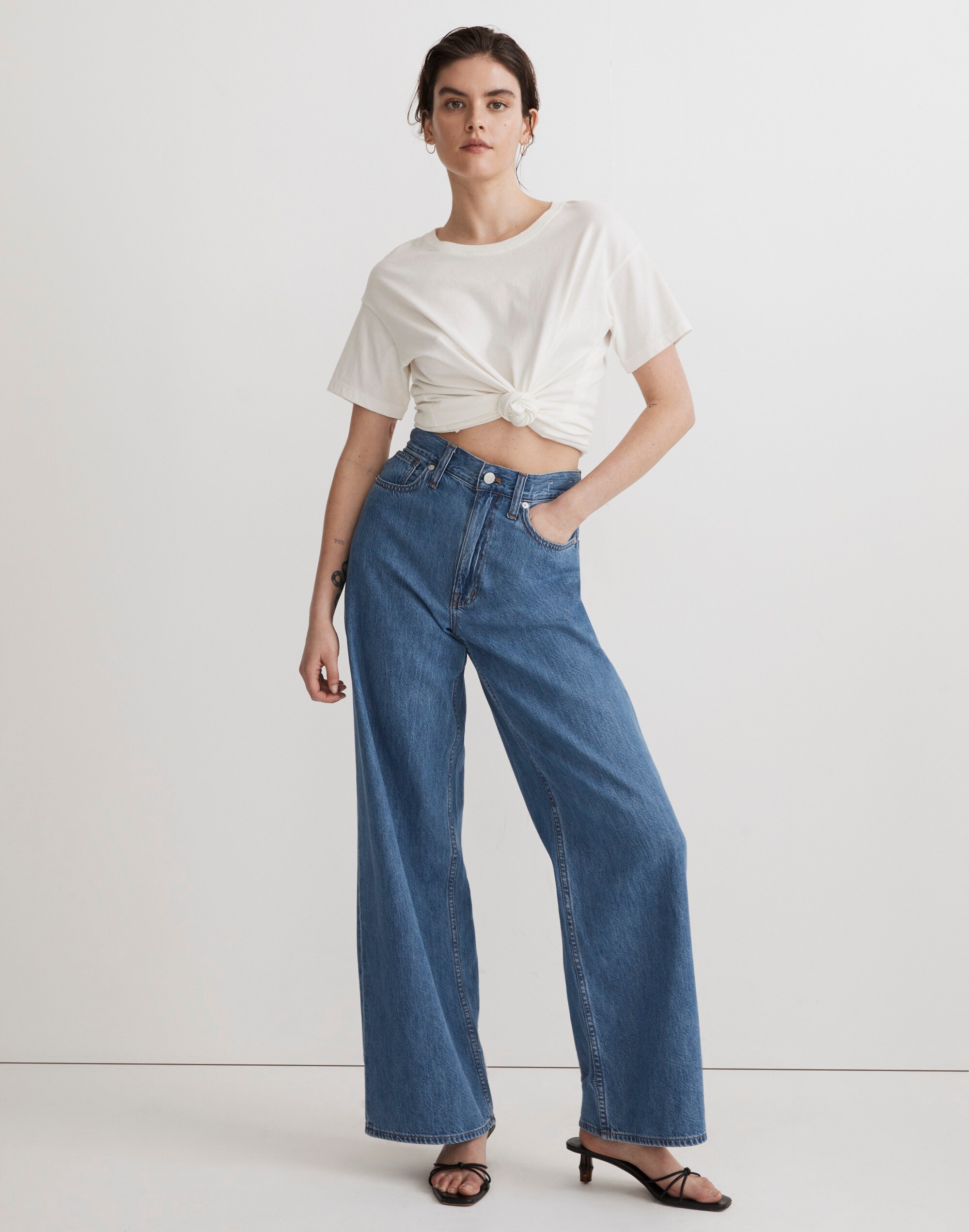 Superwide-Leg Jeans in Lessard Wash