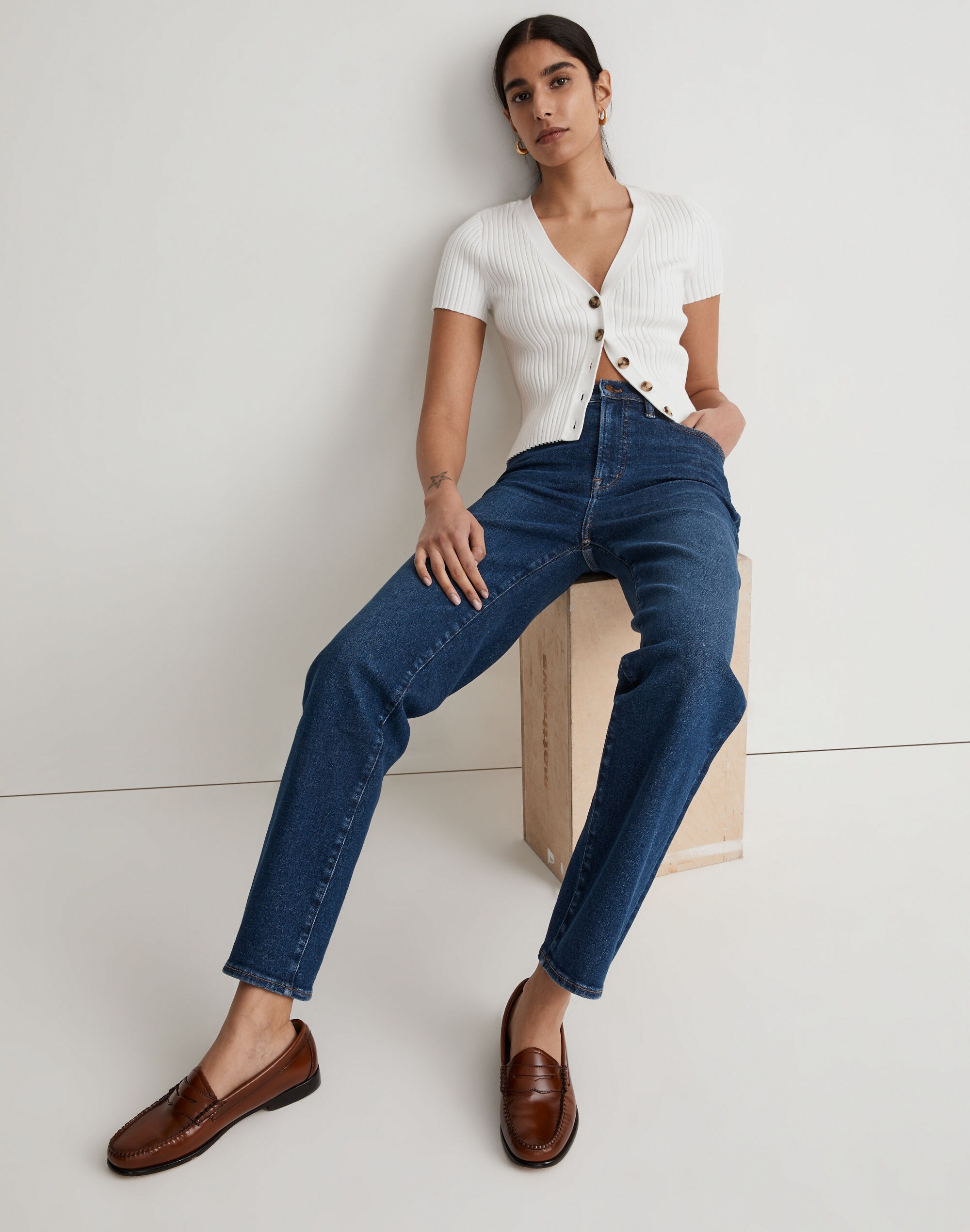 The Perfect Vintage Straight Jean in Roxboro Wash