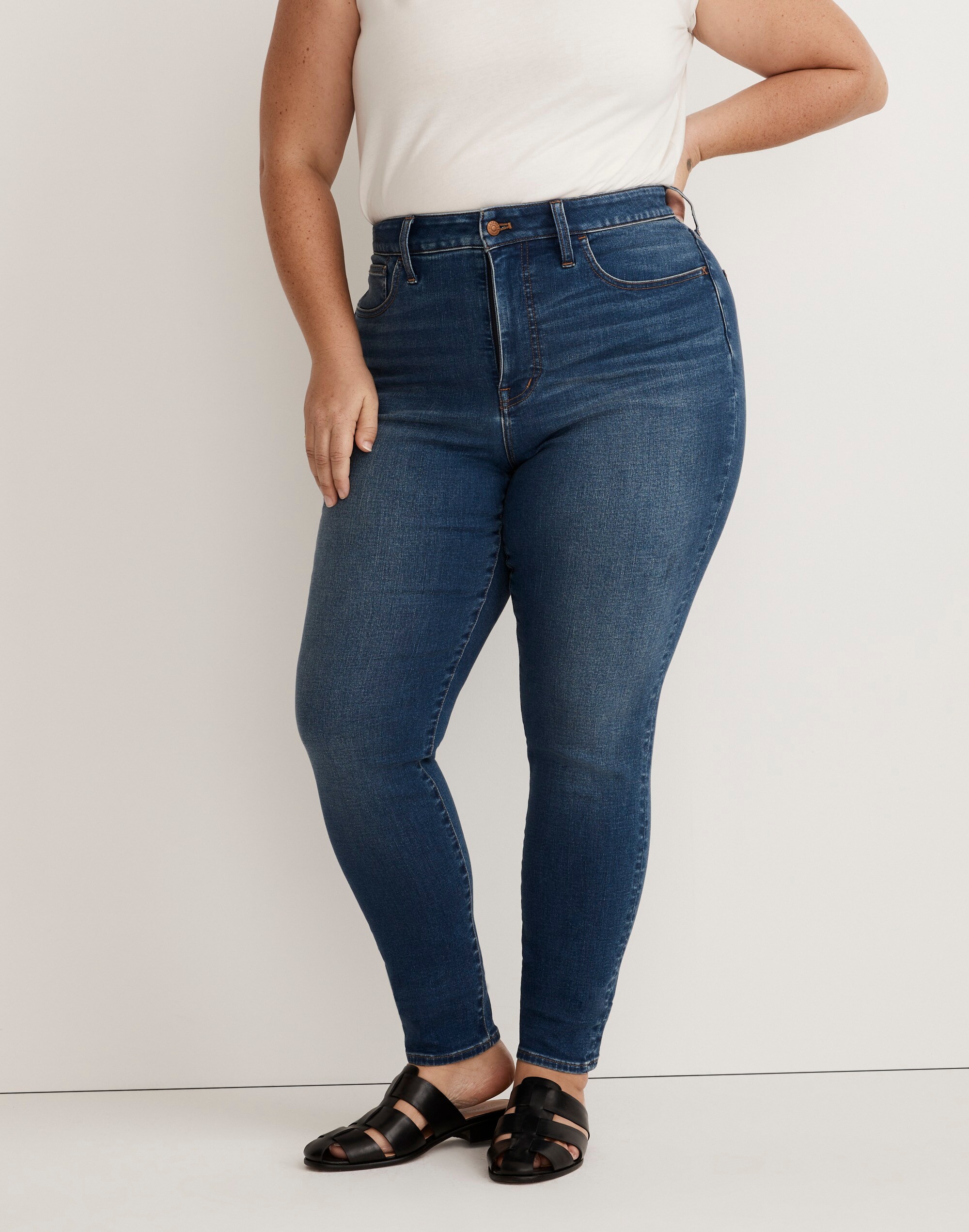 Plus Curvy Roadtripper Authentic Skinny Jeans in Roselawn Wash