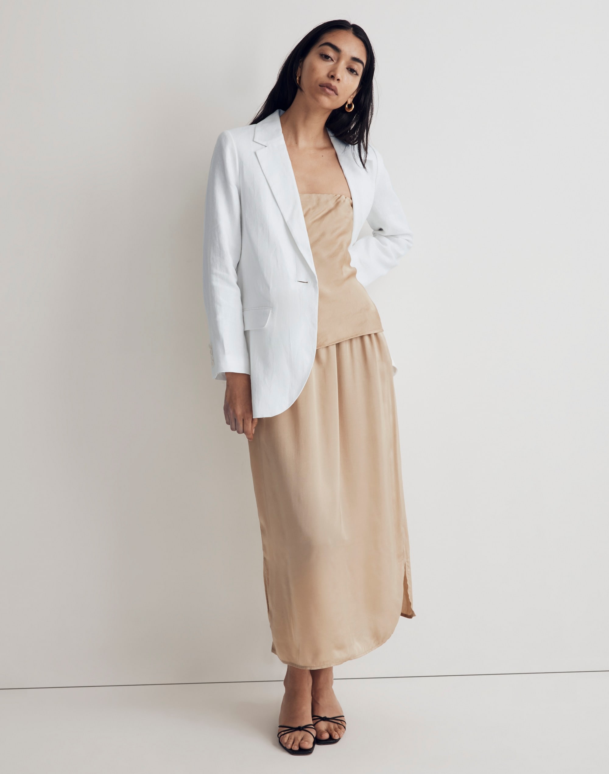 The Larsen Blazer in 100% Linen in null image 4