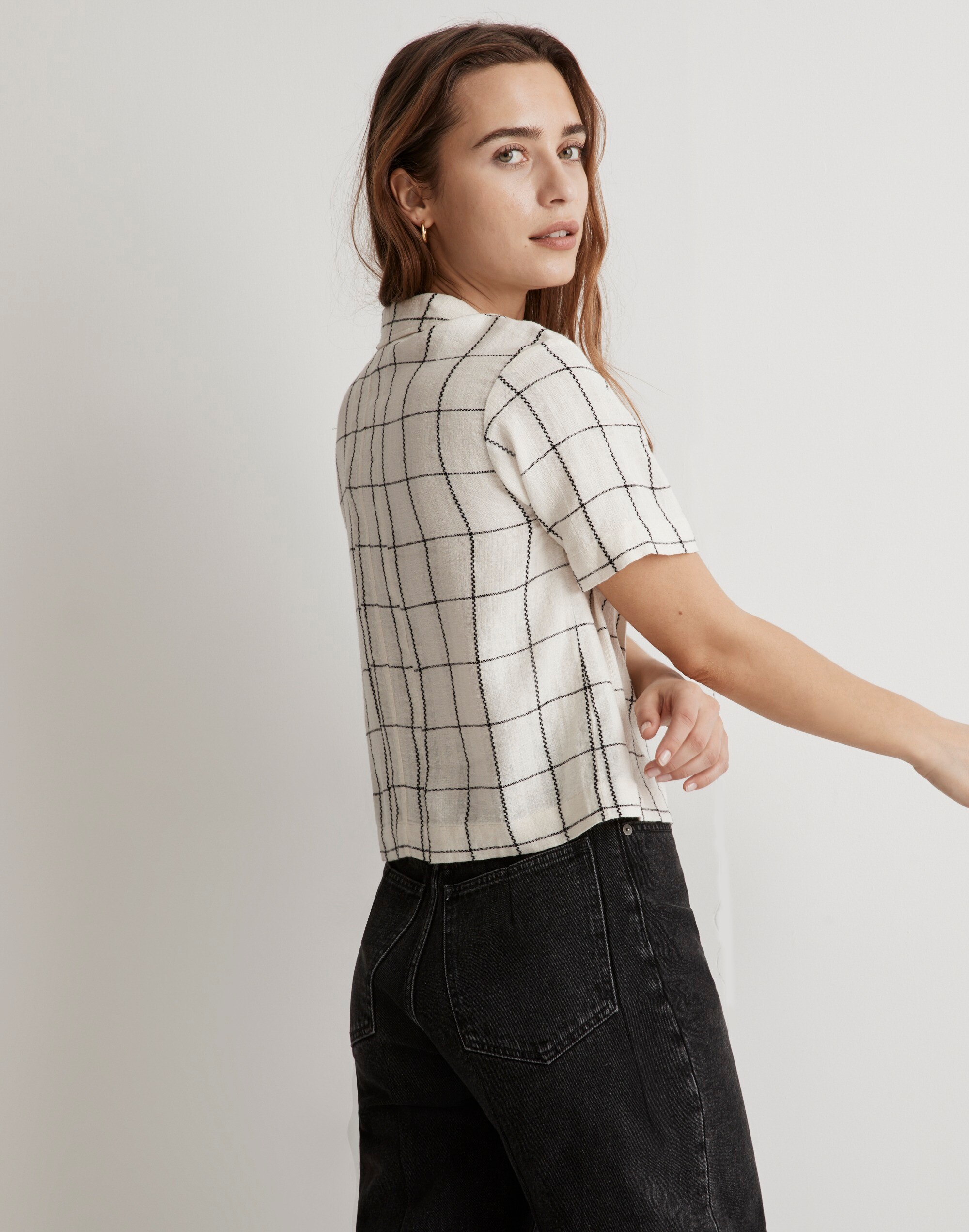 Linen-Blend Resort Crop Shirt in Windowpane