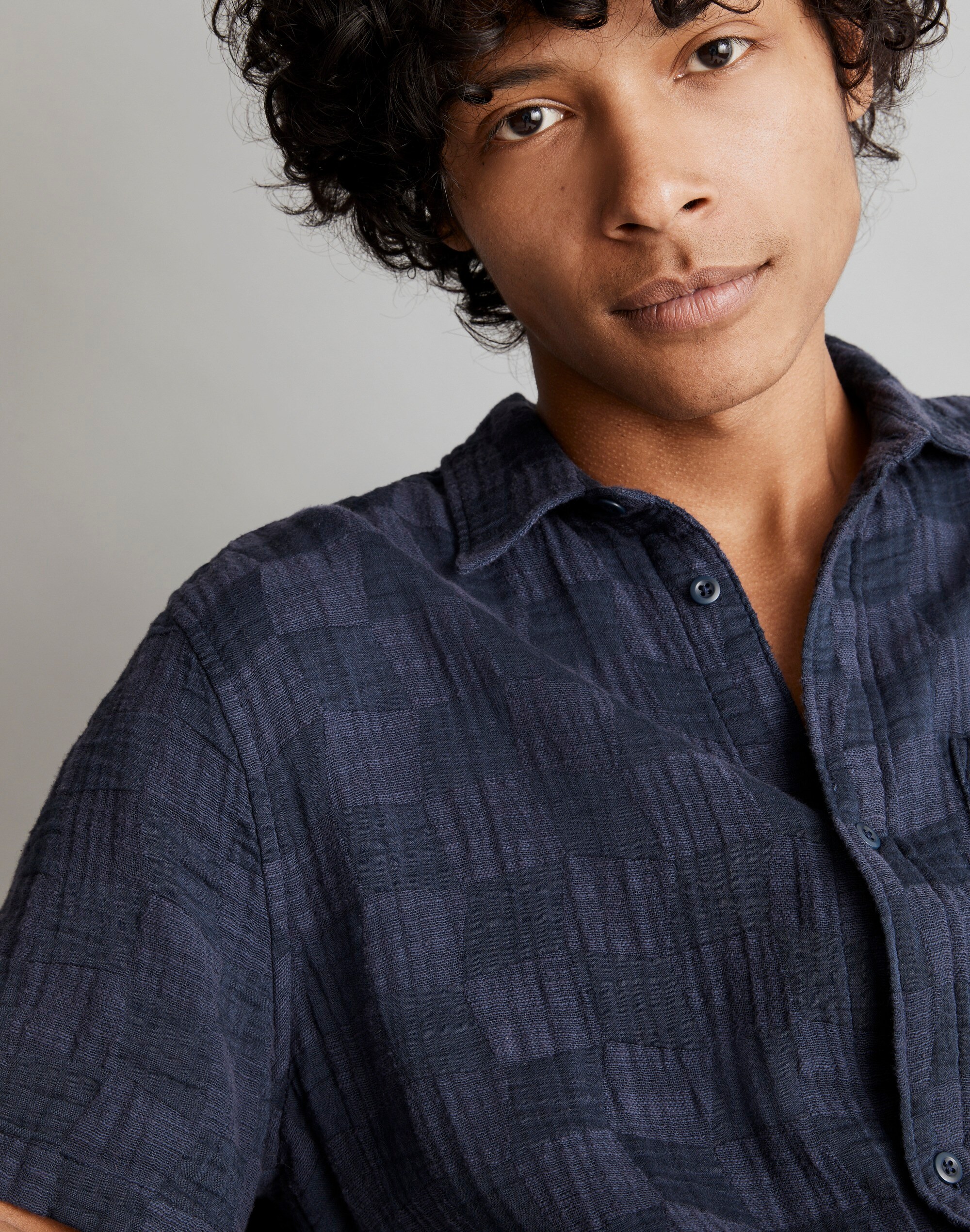 Easy Short-Sleeve Shirt in Checkerboard