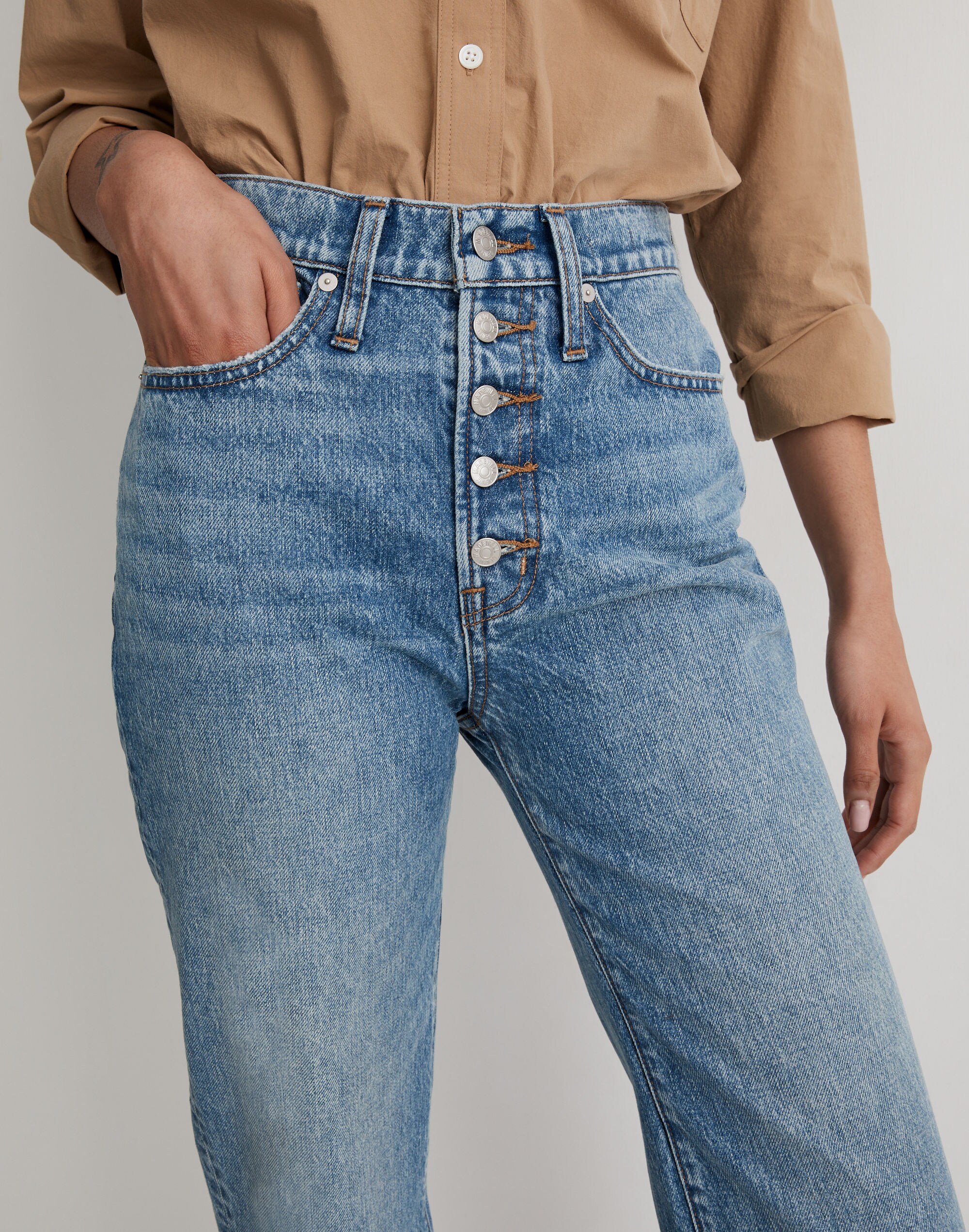 The Perfect Vintage Straight Jean in Delafield Wash: Button-Fly Edition