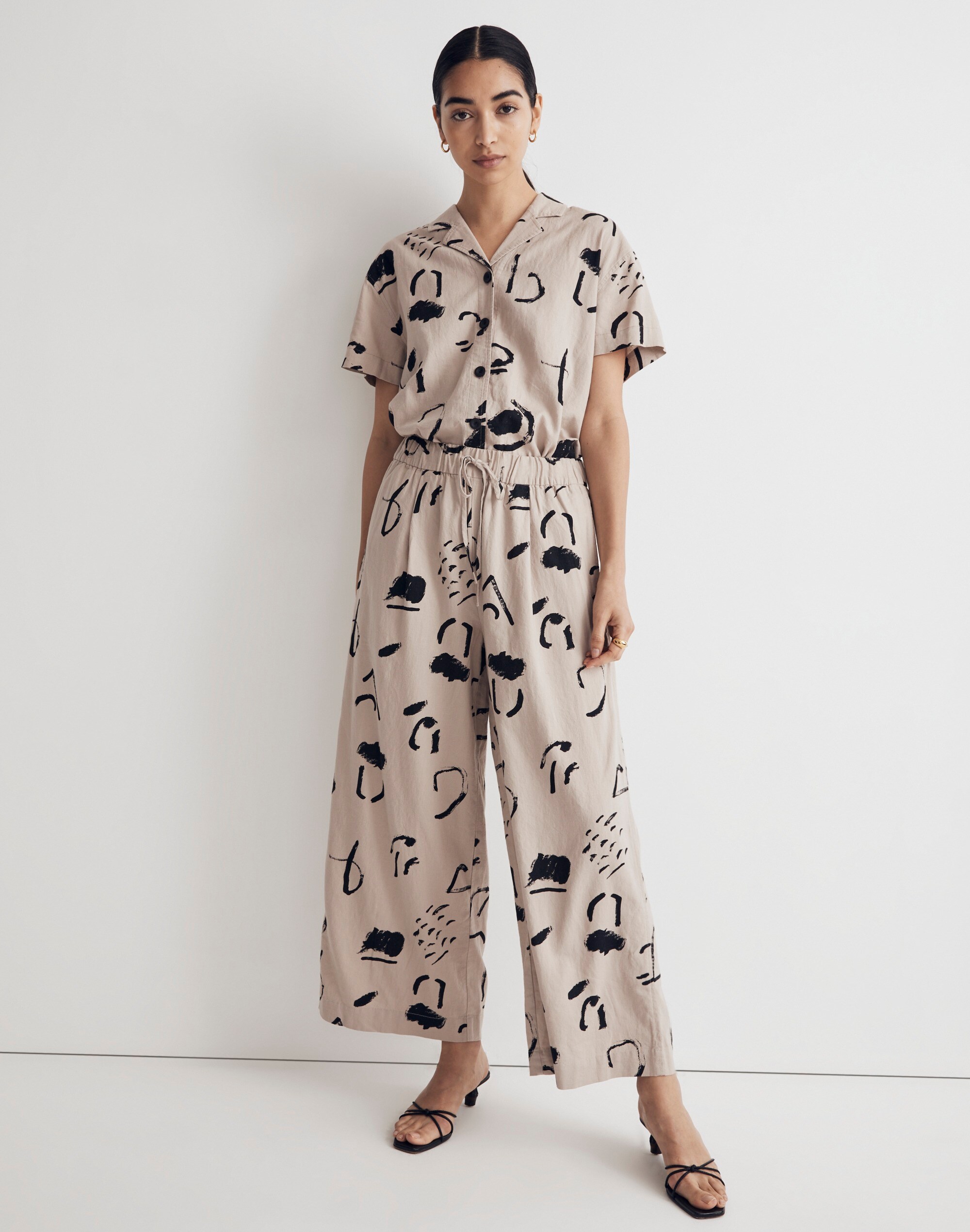 Madewell x Caroline Z Hurley Pull-On Wide-Leg Crop Pants in Abstract Alpha