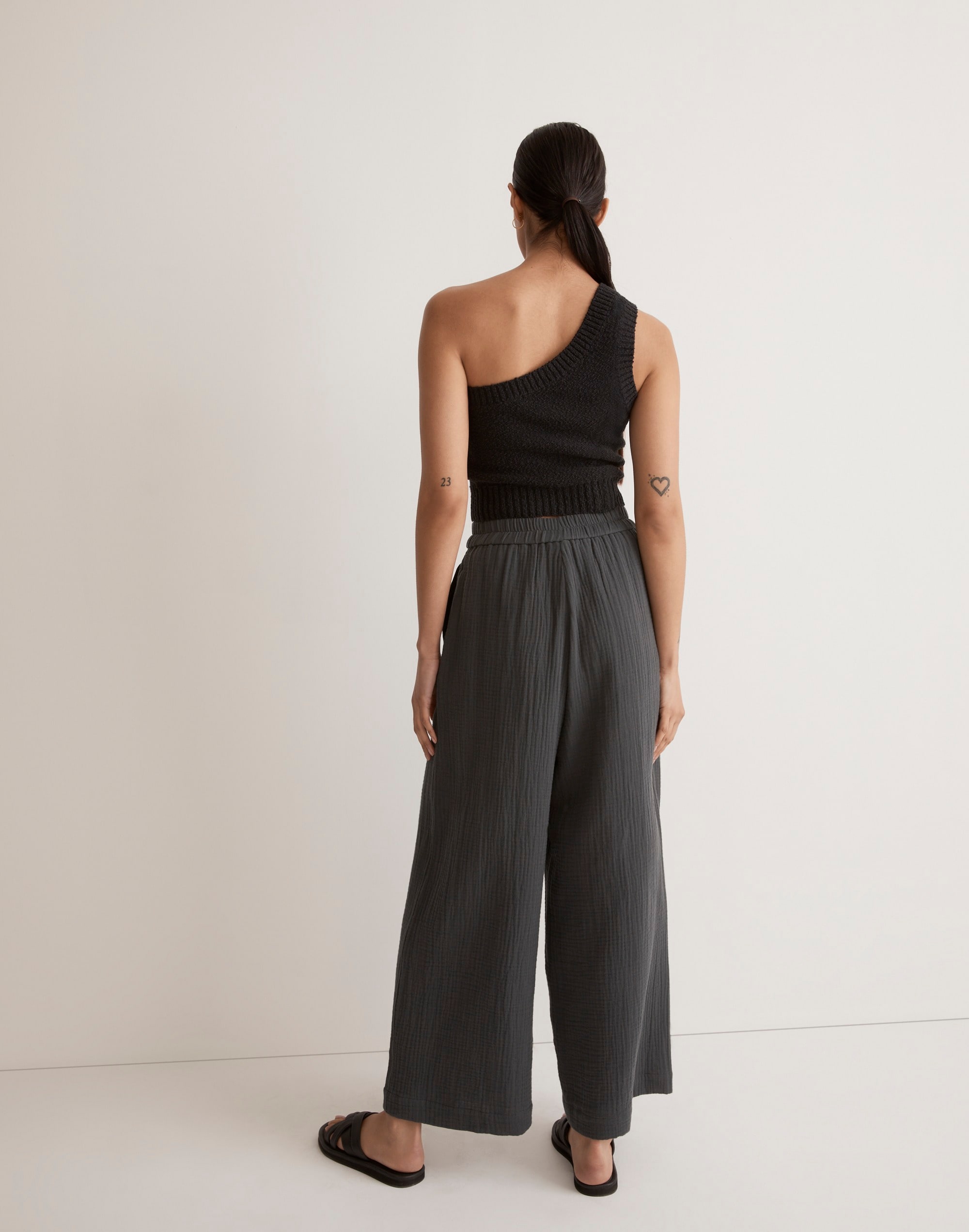The Tall Untailored Wide-Leg Crop Pant in Lightspun