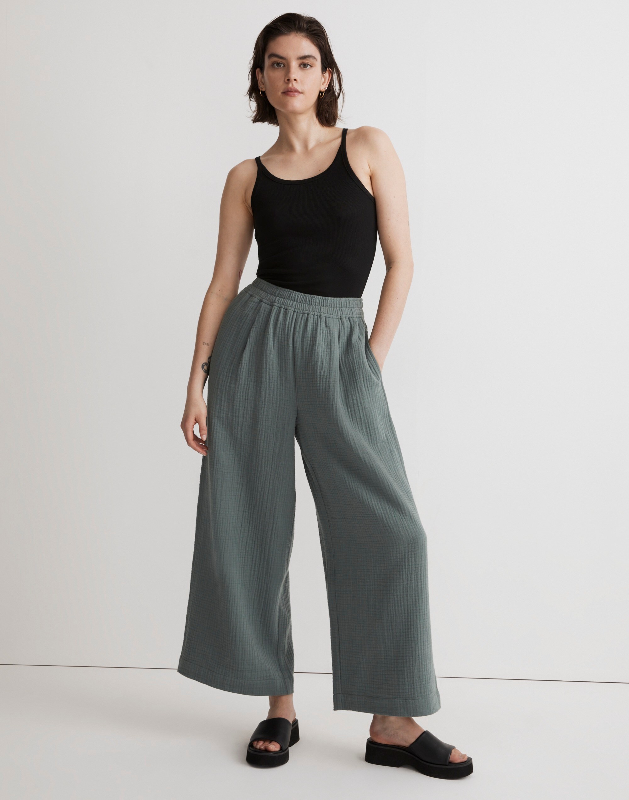 The Untailored Wide-Leg Crop Pant in Lightspun