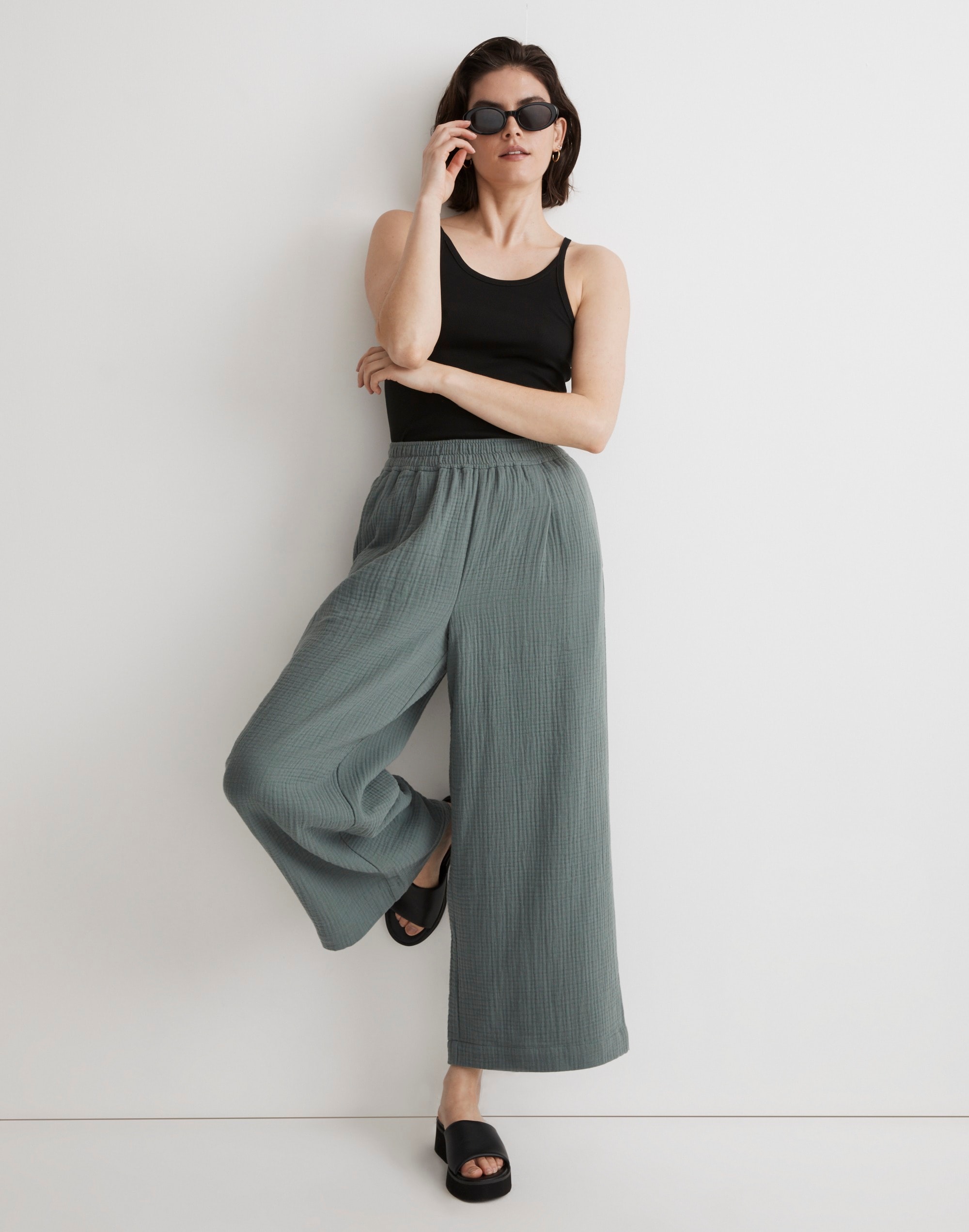 The Untailored Wide-Leg Crop Pant in Lightspun