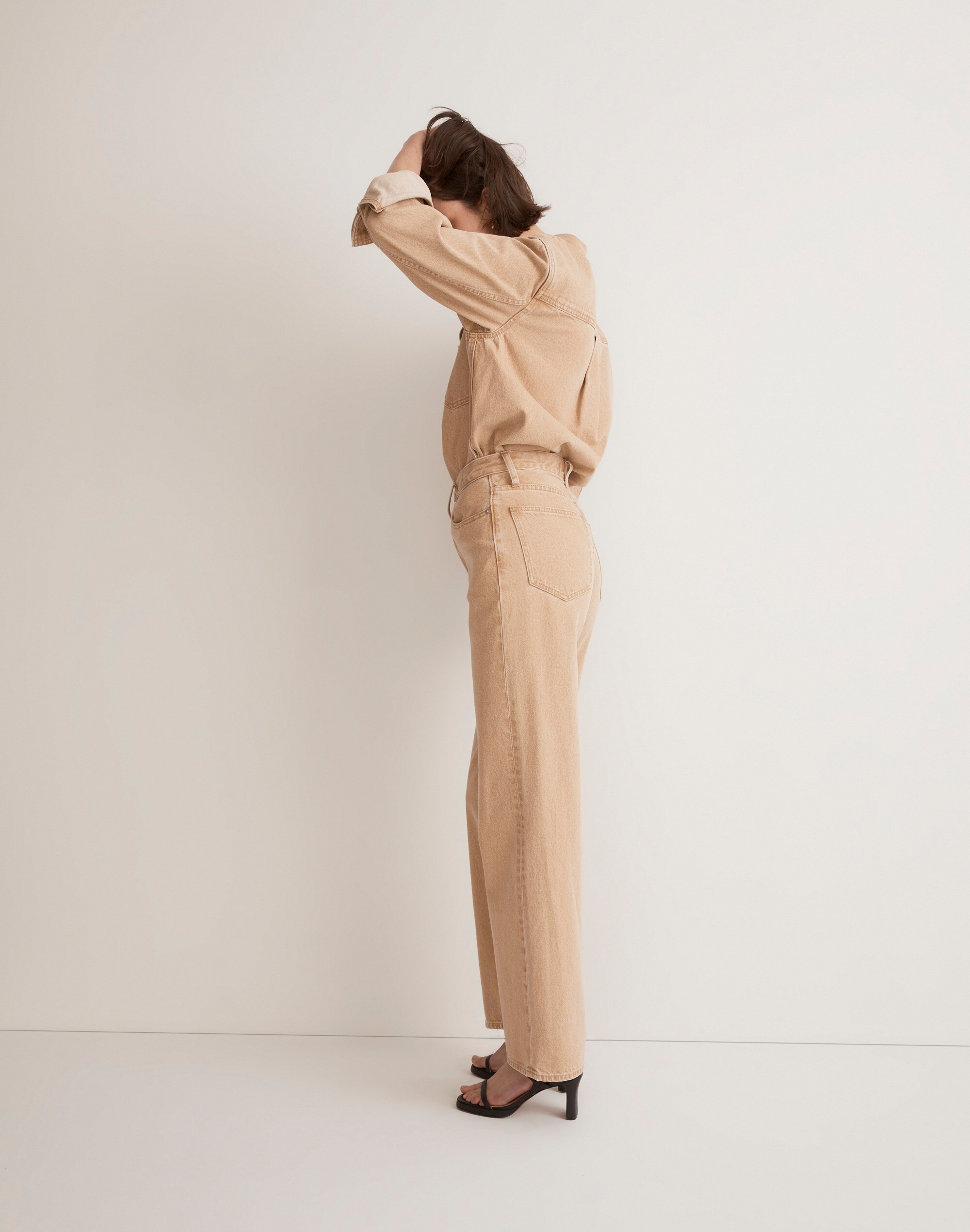 The Perfect Vintage Wide-Leg Jean in Light Chestnut Wash: Botanical-Dye Edition in null image 2