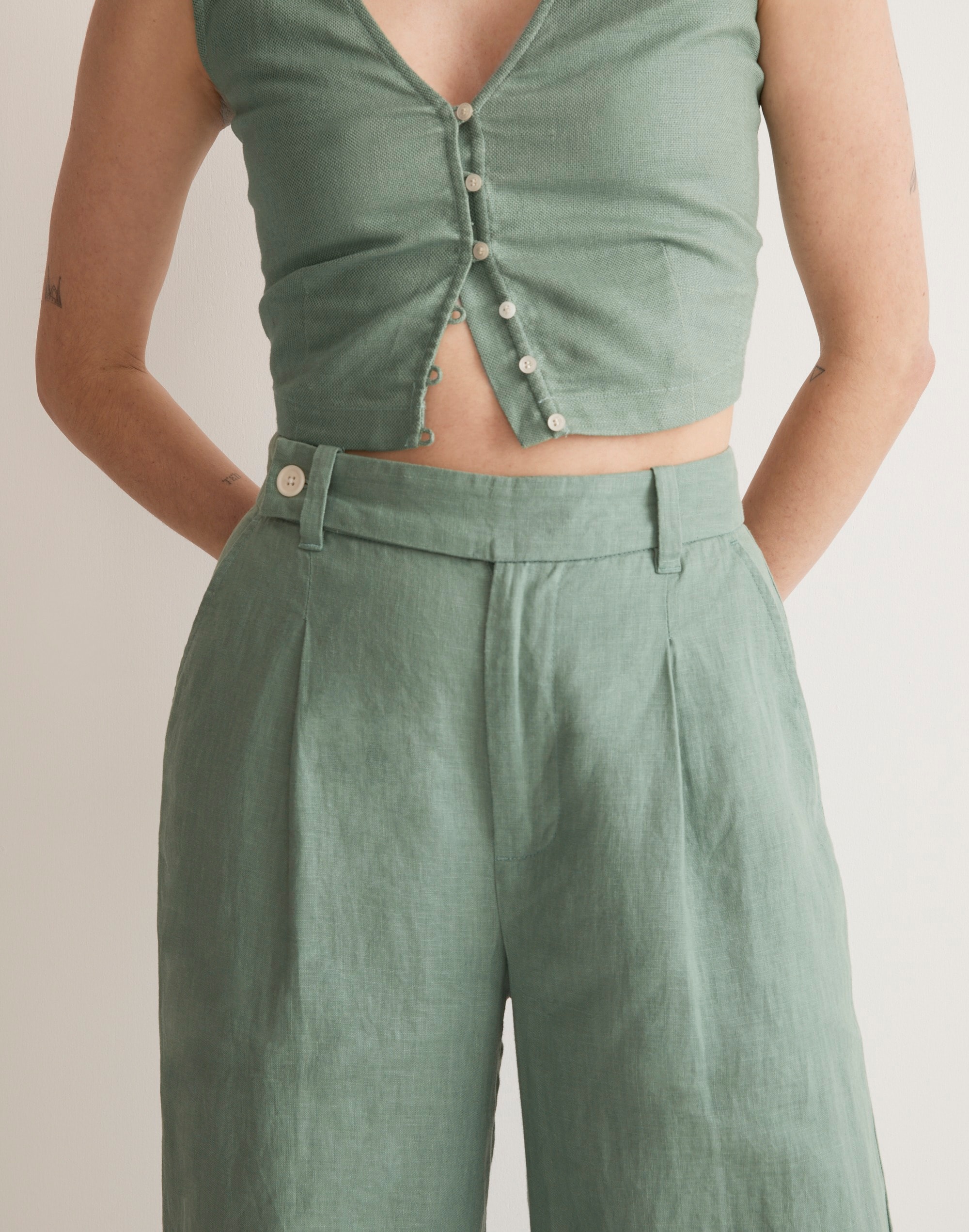 The Harlow Wide-Leg Pant in 100% Linen
