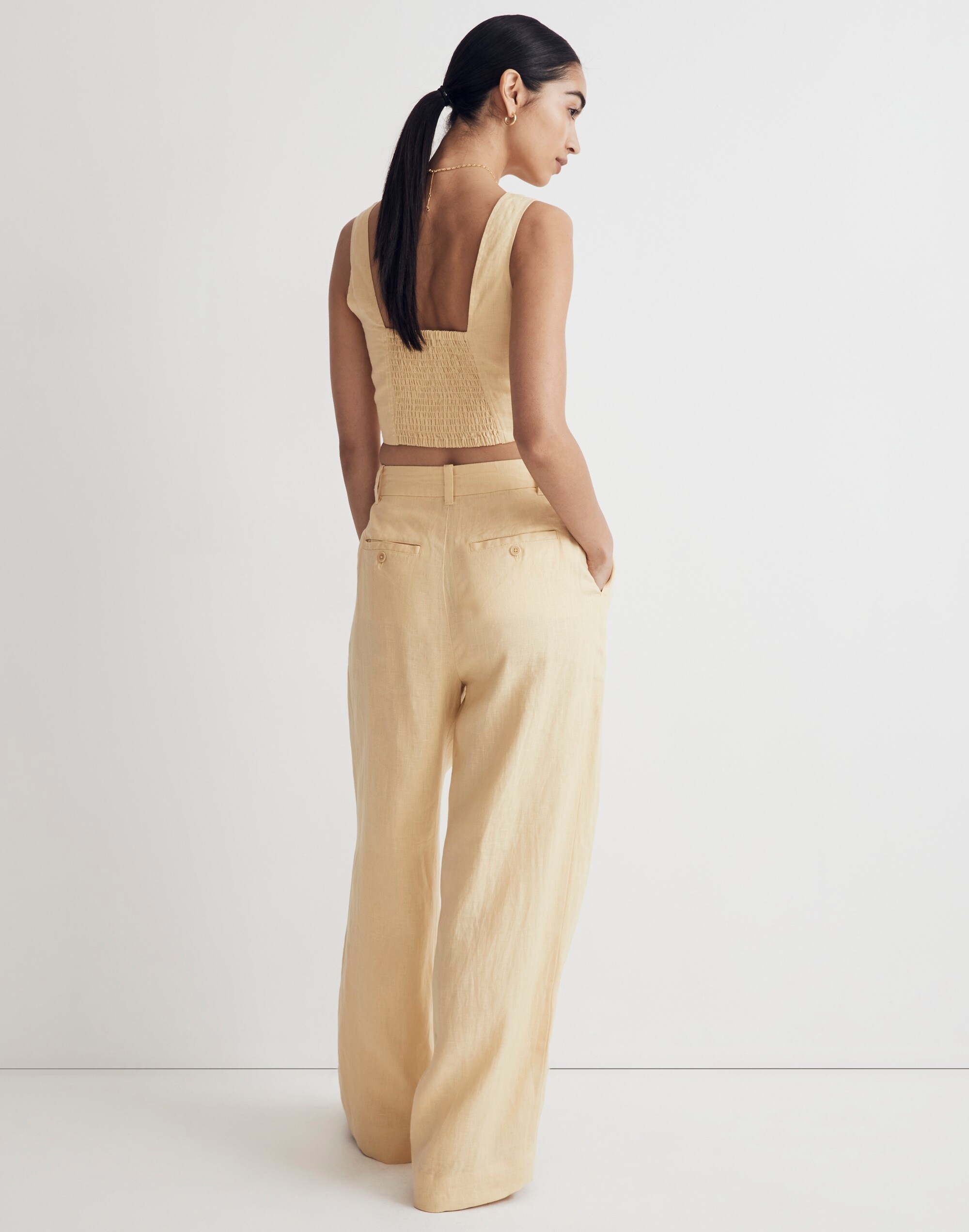 The Harlow Wide-Leg Pant in 100% Linen in light straw image 3