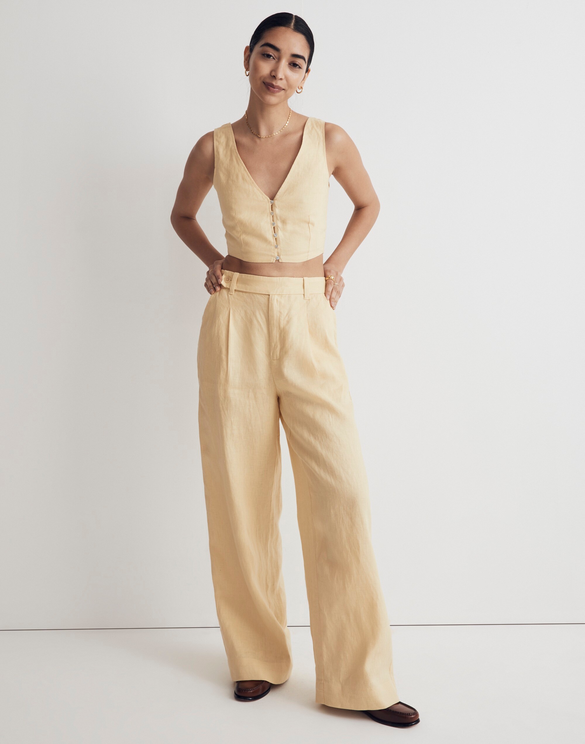 The Harlow Wide-Leg Pant in 100% Linen in light straw image 1