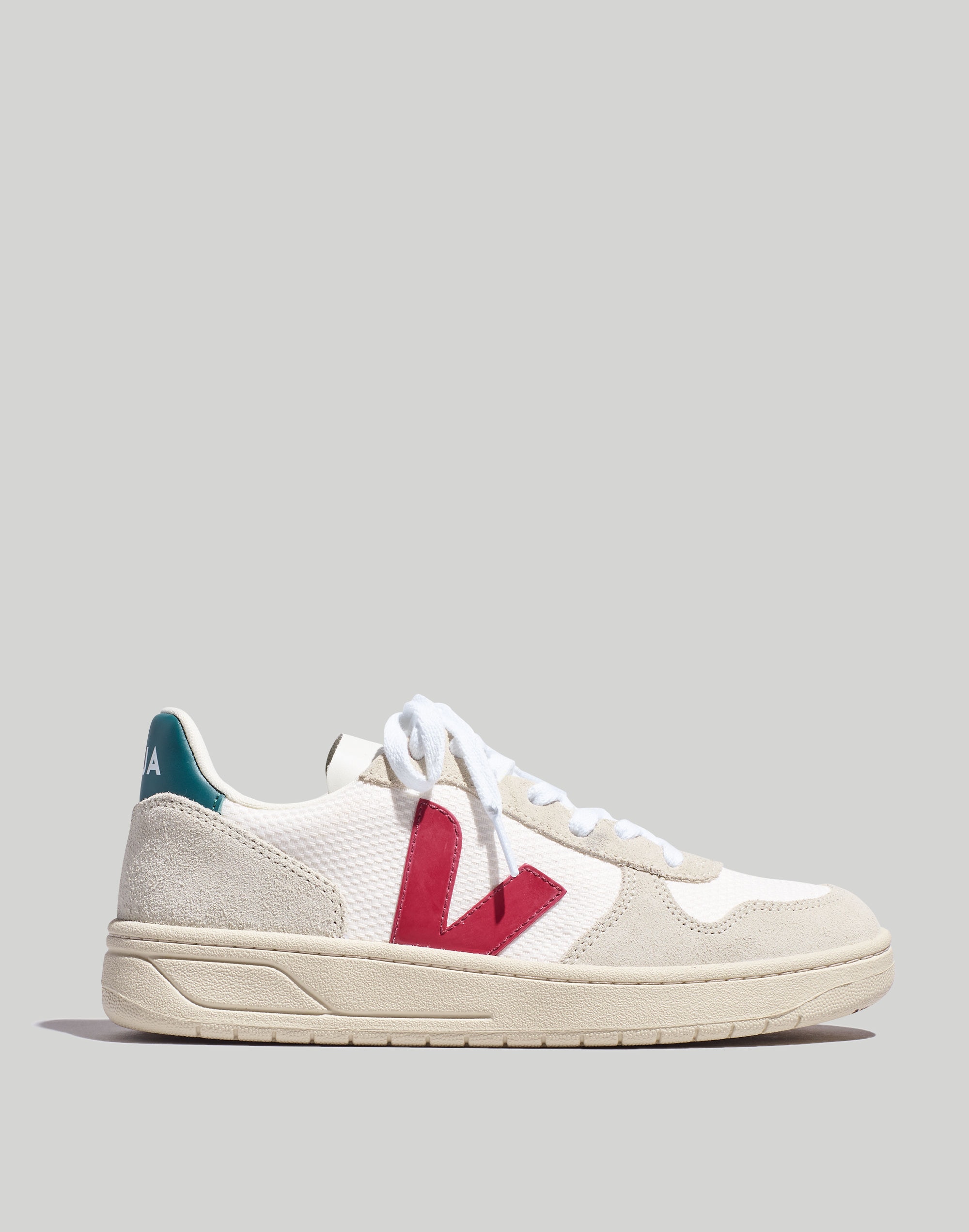 Veja&trade; V-10 Sneakers
