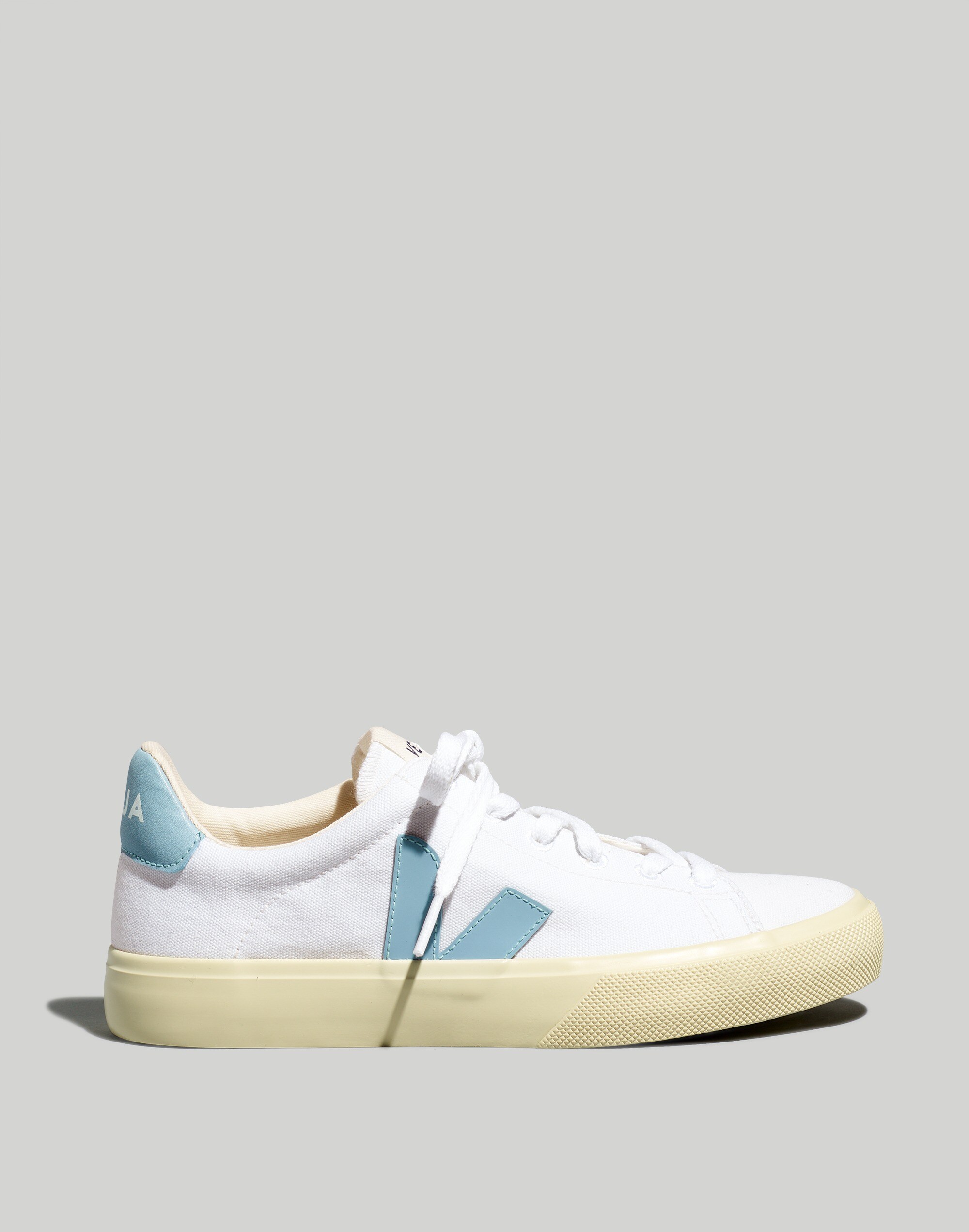 Veja&trade; Campo Sneakers