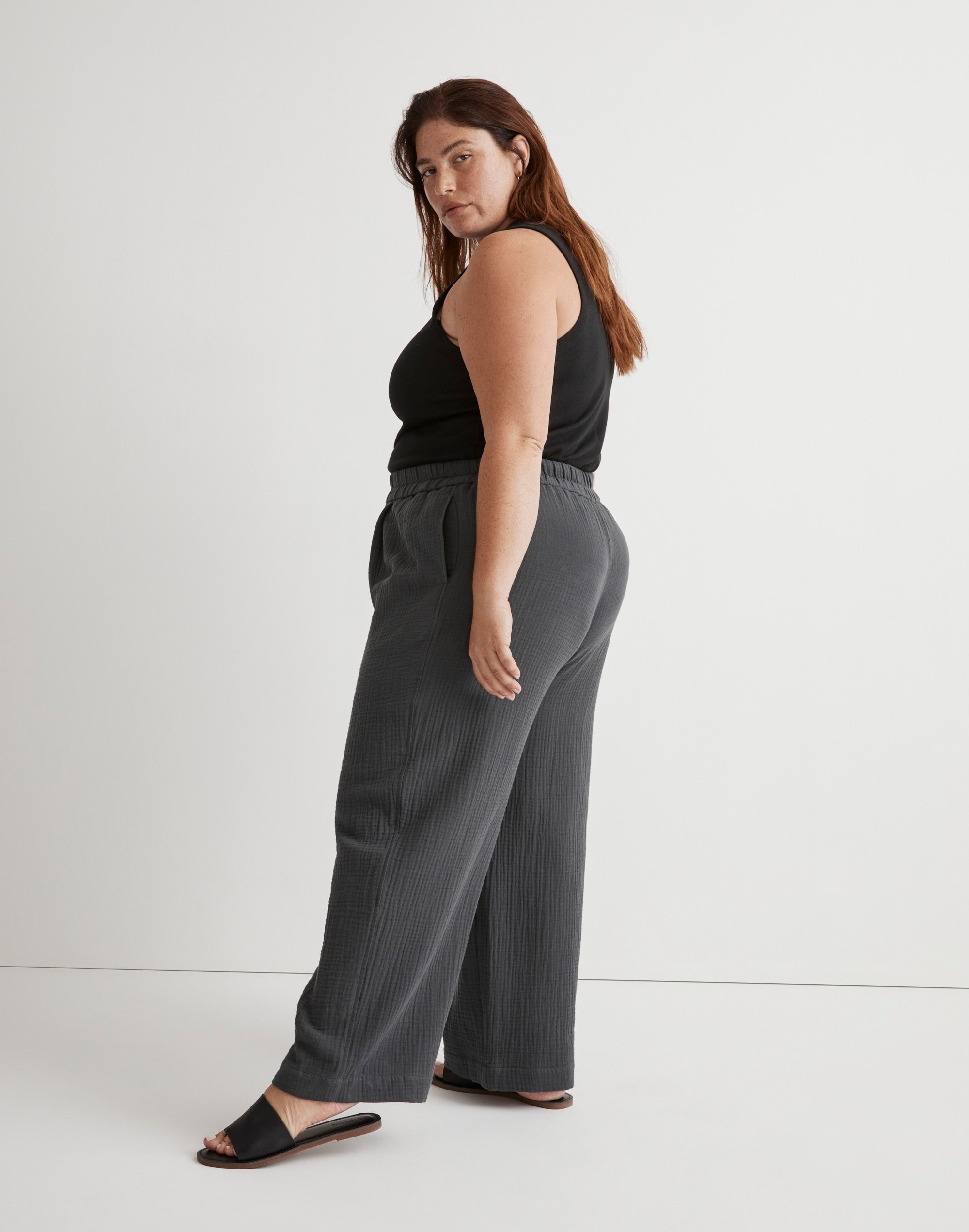 The Plus Untailored Wide-Leg Crop Pant in Lightspun