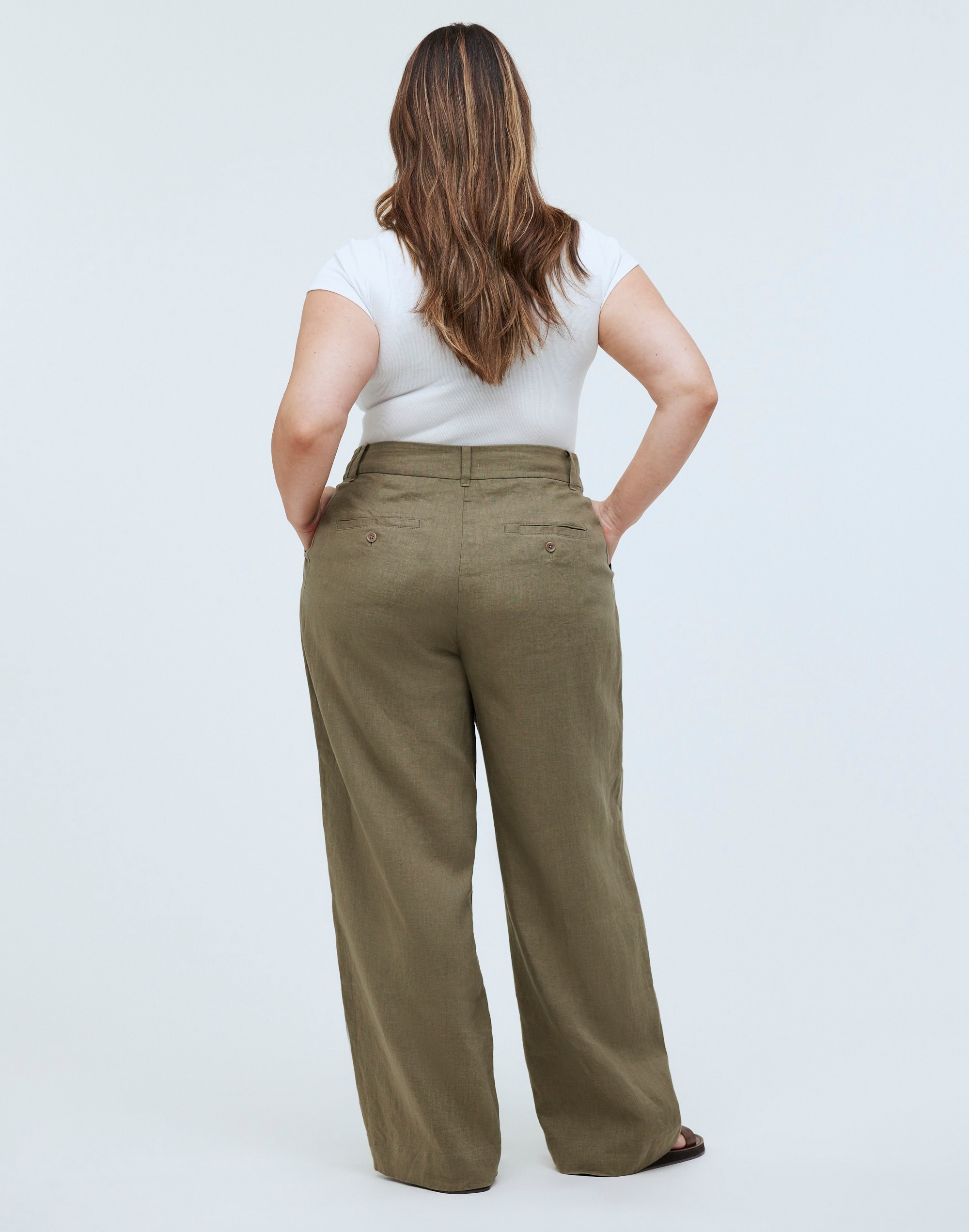 The Plus Harlow Wide-Leg Pant in 100% Linen