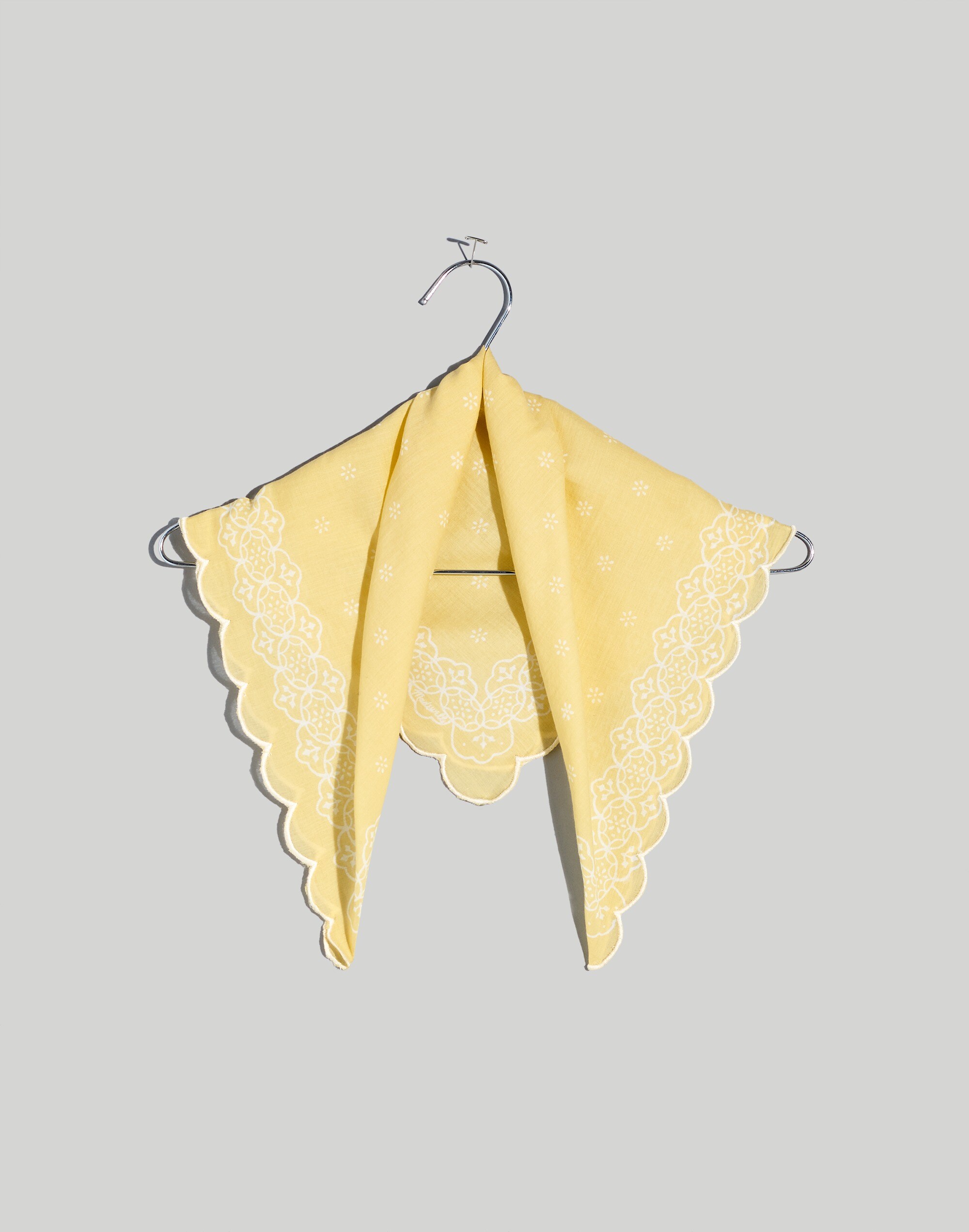 Scalloped Bandana in Dot