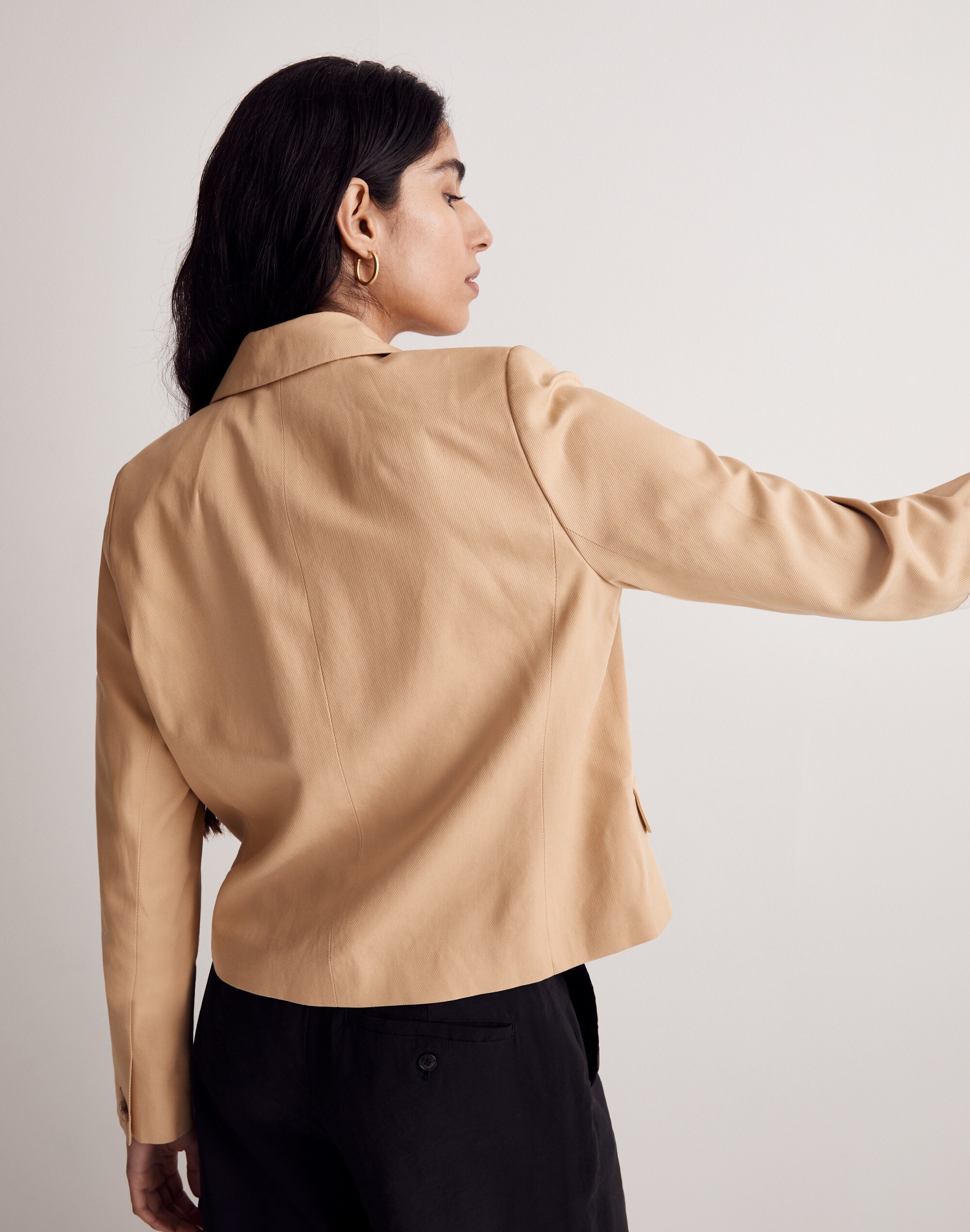 The Petite Caldwell Short Blazer in Drapeweave