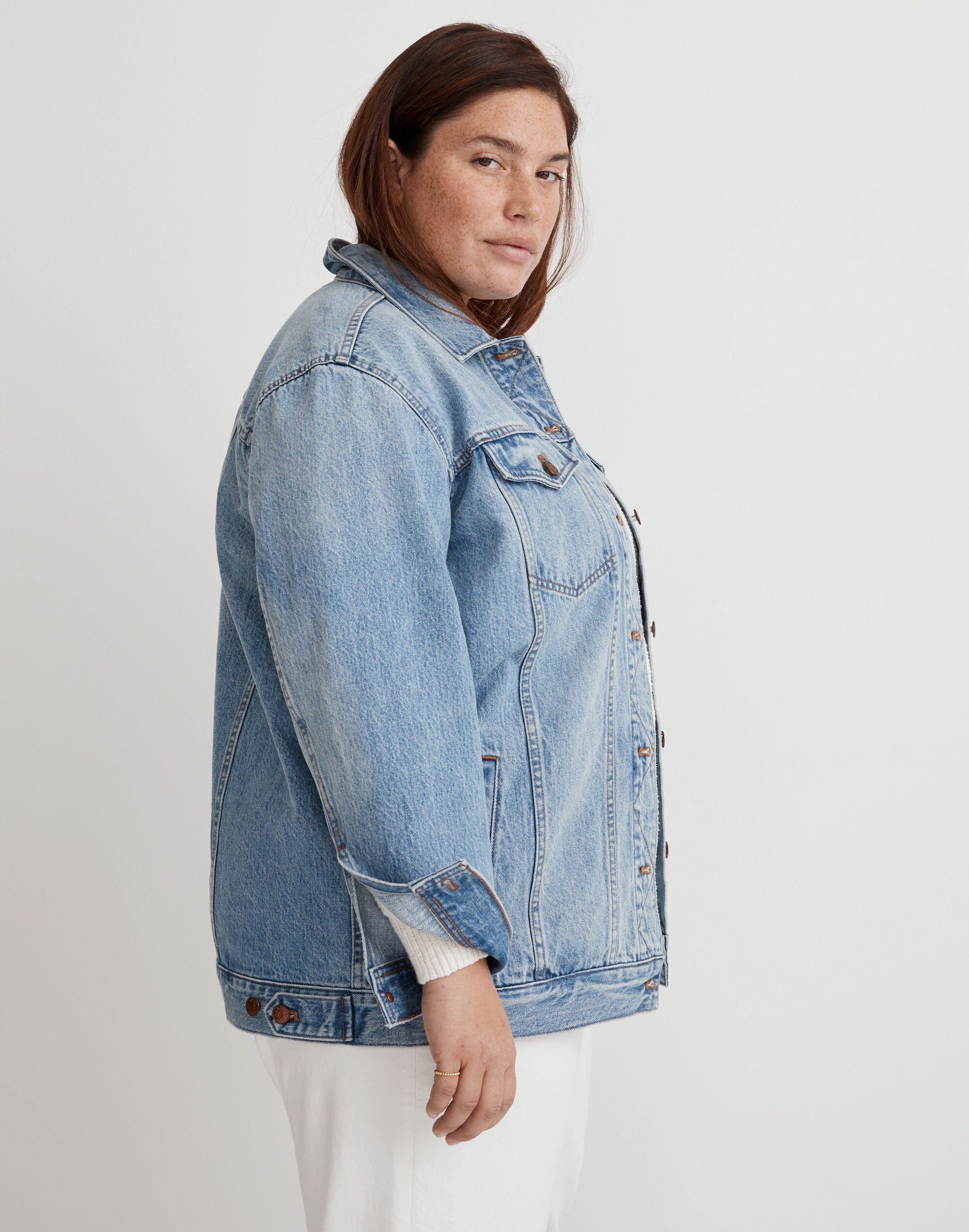 The Plus Oversized Trucker Jean Jacket in Kelson Wash