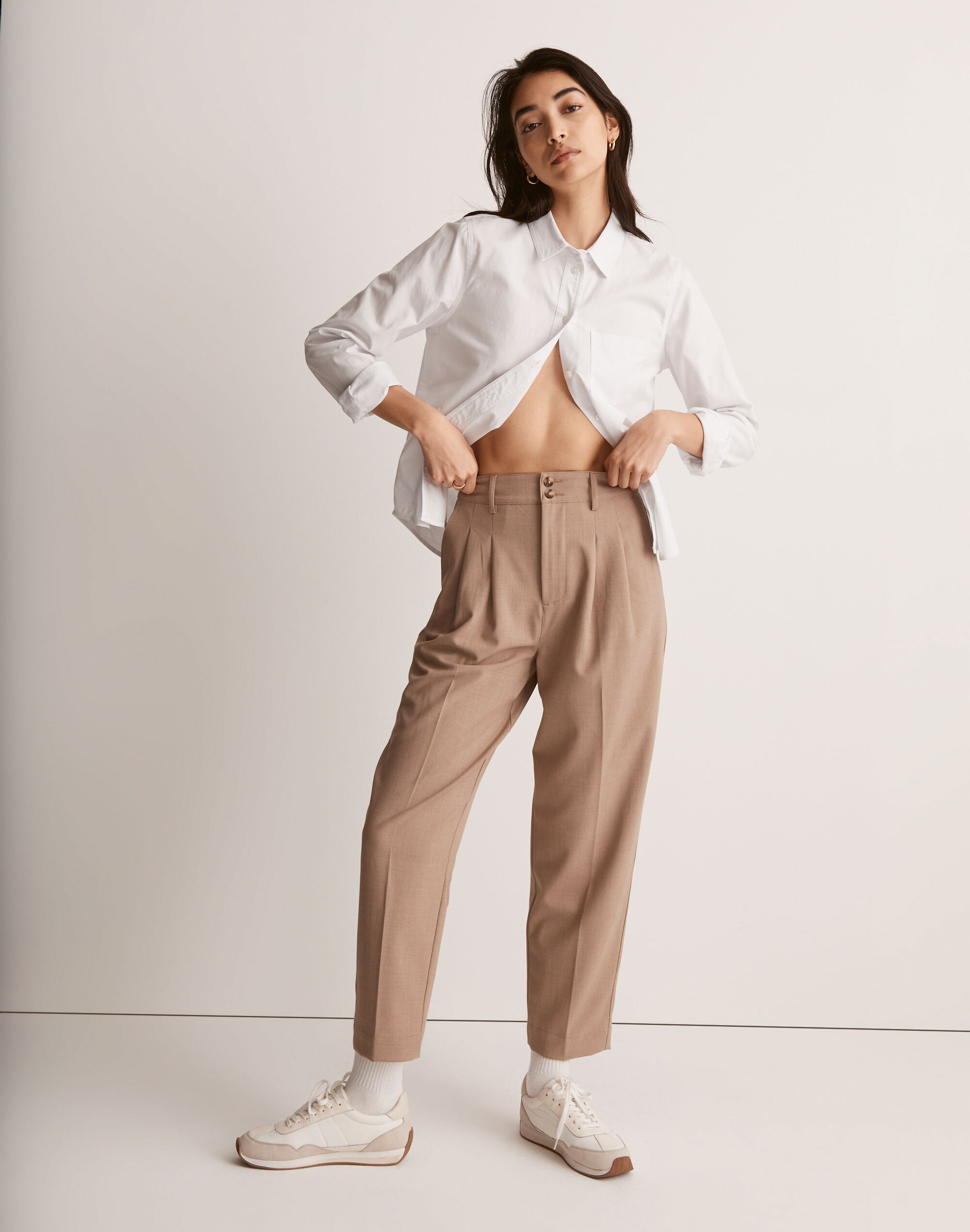 pleated tapered pants