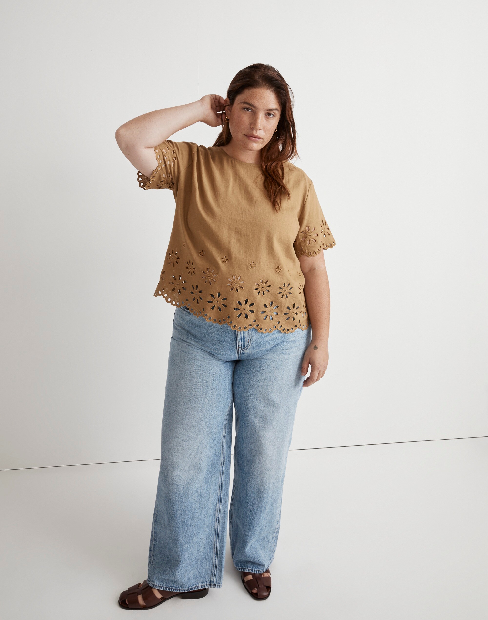 Plus Floral Eyelet Crop Top