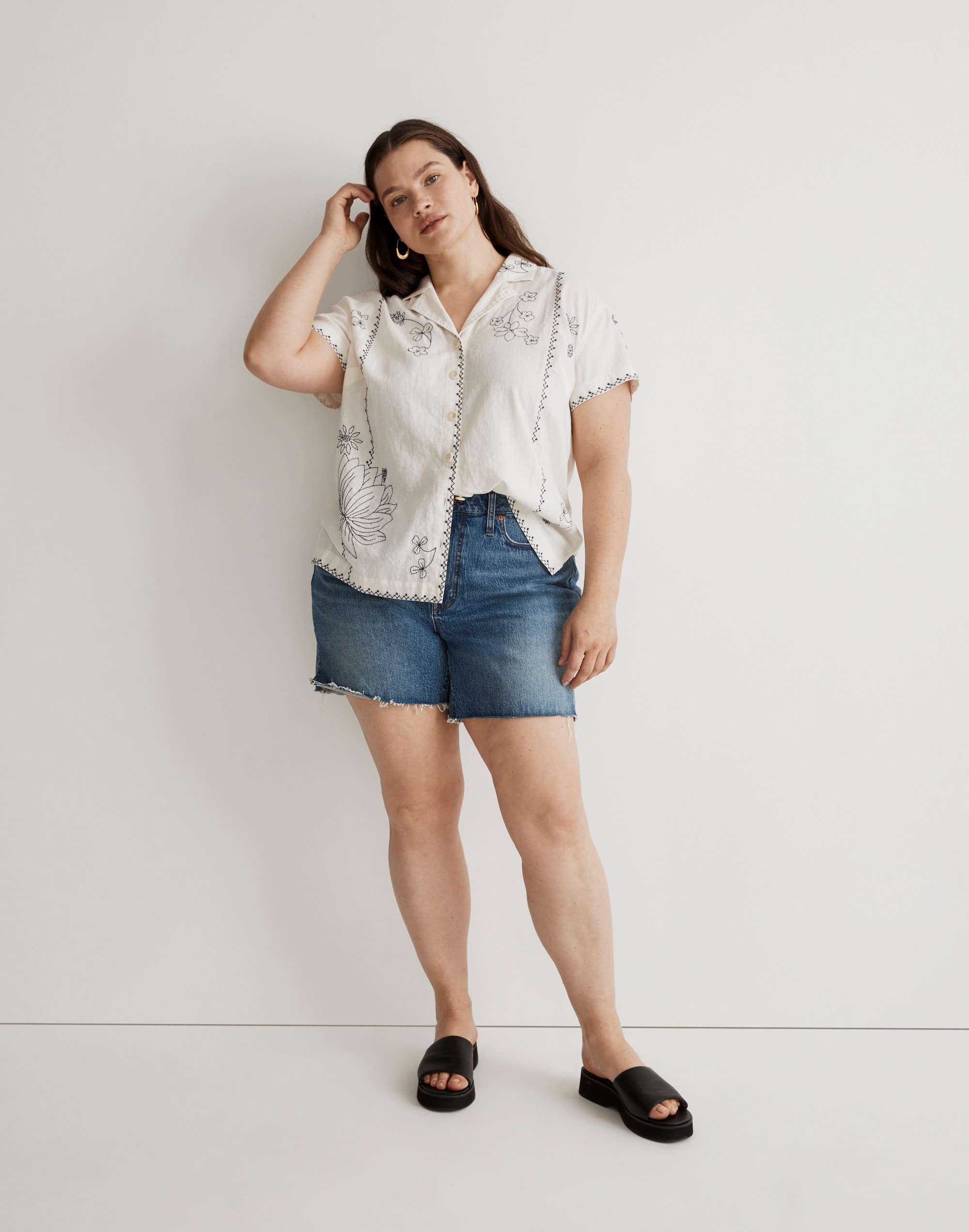 Plus Embroidered Linen-Blend Camp Shirt