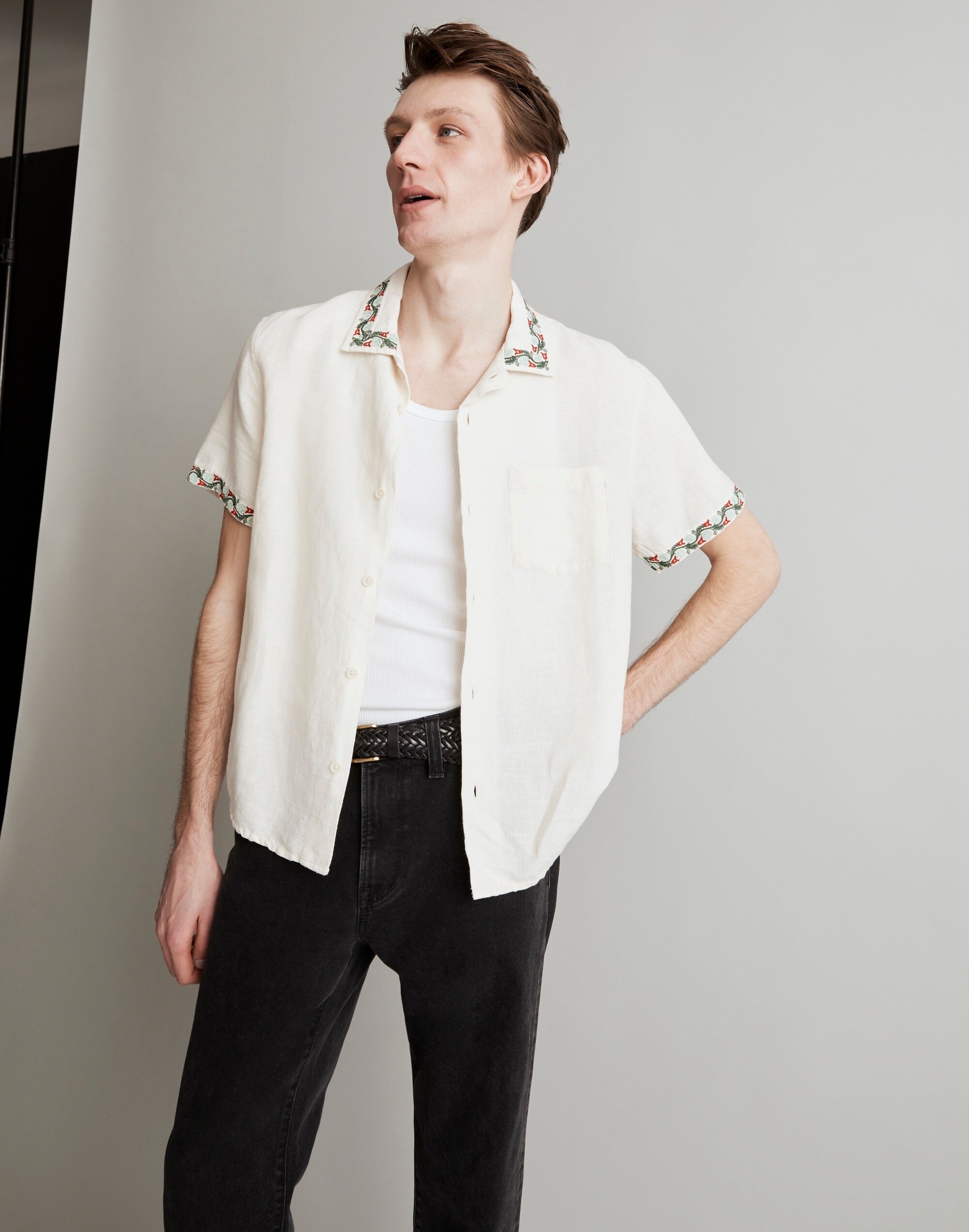 Corridor&reg; Hamsa Linen Summer Shirt Alternate Image 1