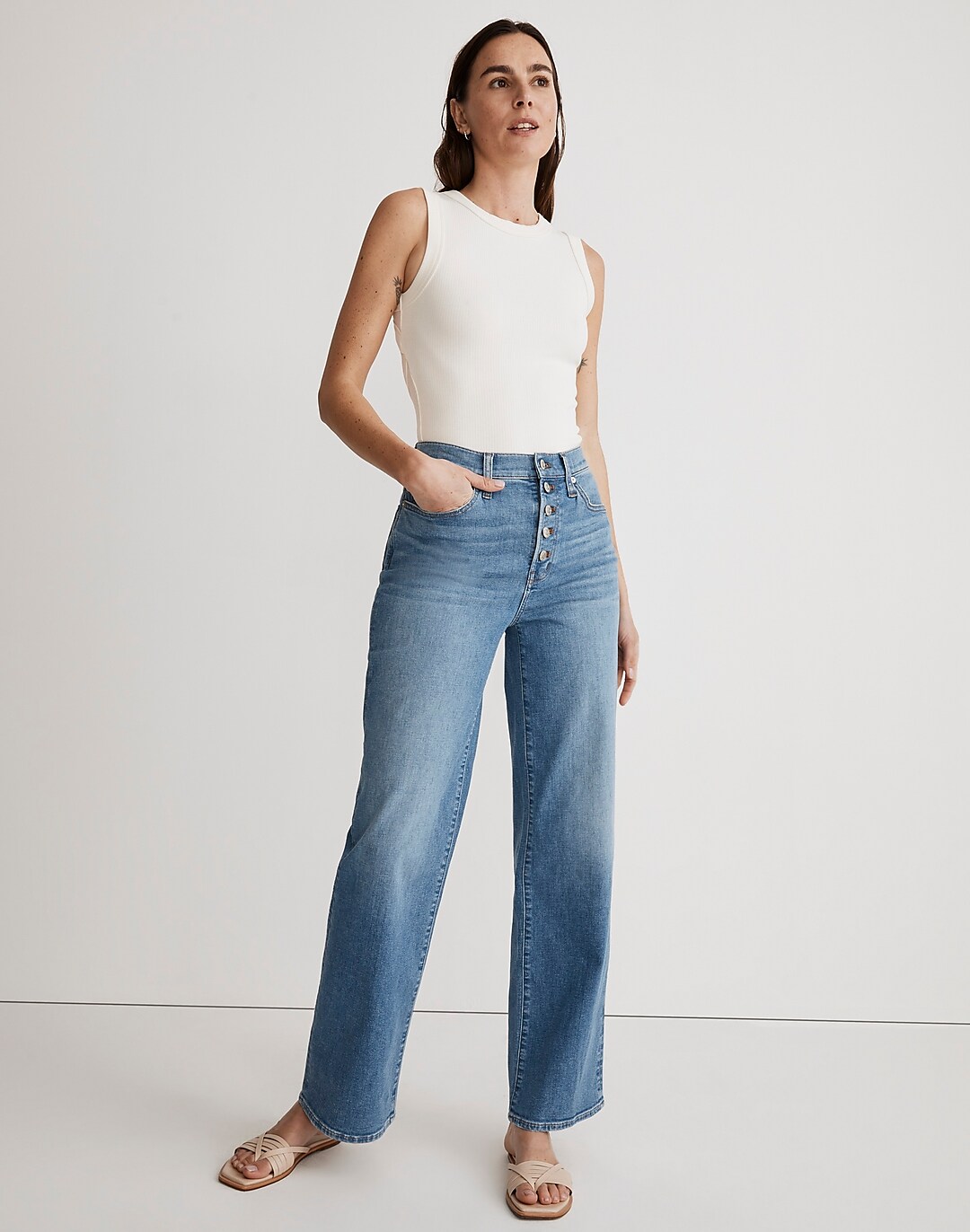 The Petite Perfect Vintage Wide-Leg Crop Jean in Ohlman Wash