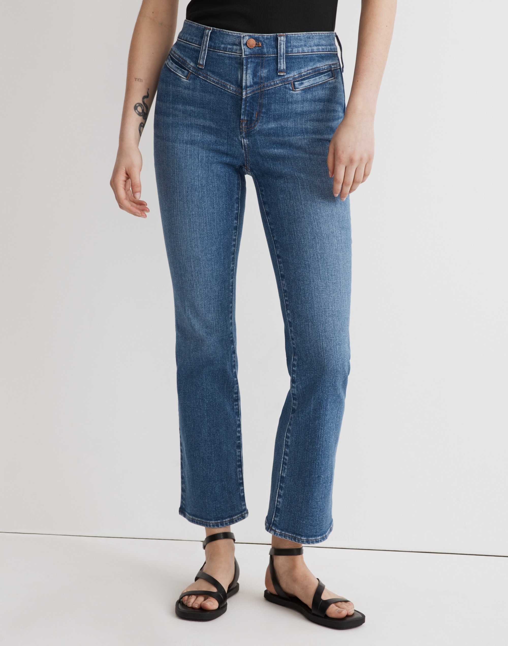 Kick Out Crop Jeans