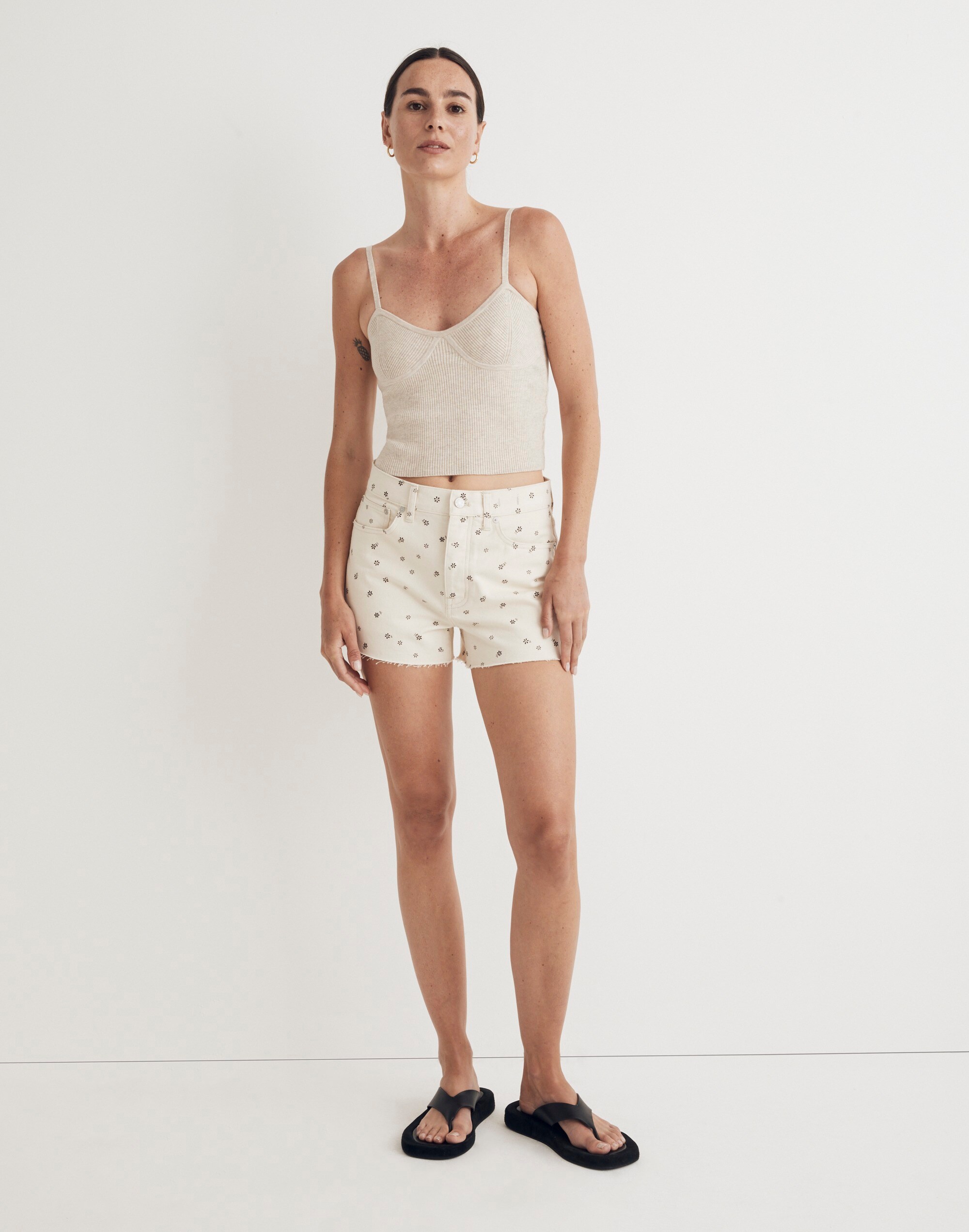 the dadjean short in daisy drizzle