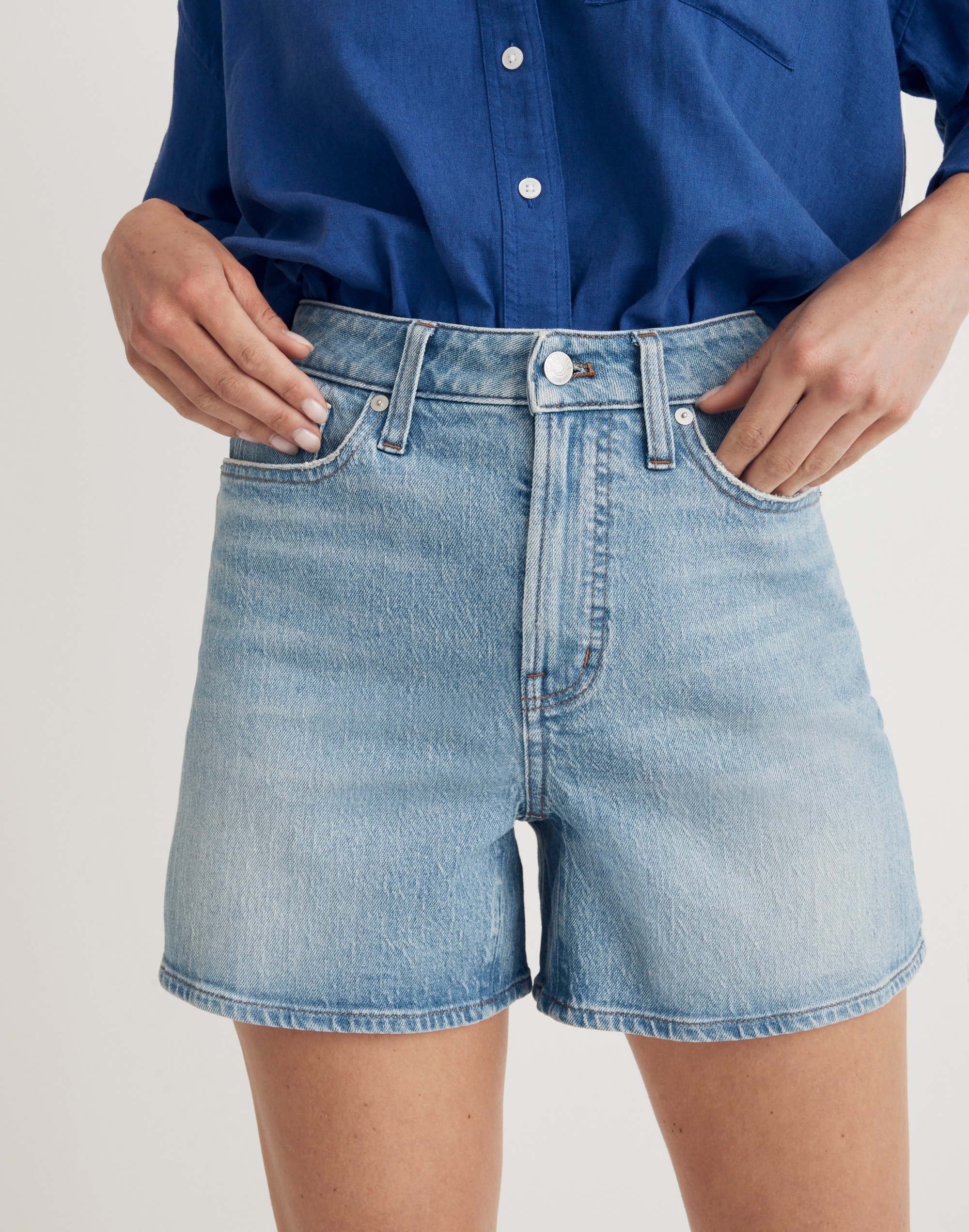 The Perfect Vintage Mid-Length Jean Short in Wainfleet Wash