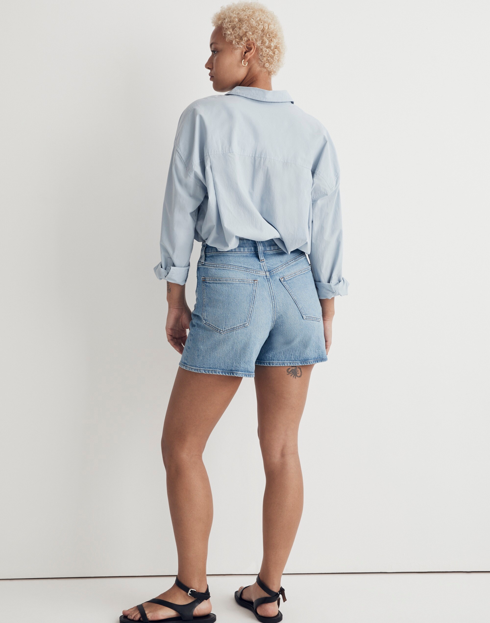 The Curvy Perfect Vintage Mid-Length Jean Short in Wainfleet Wash