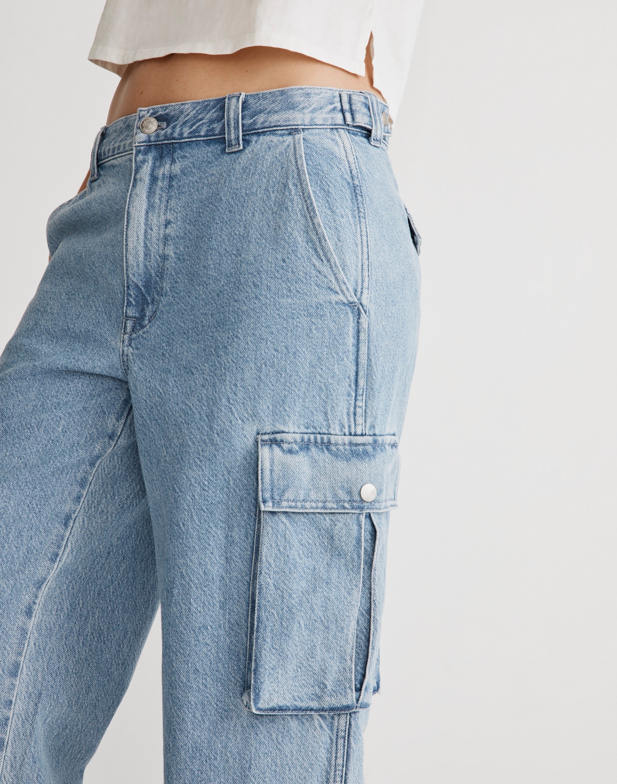 Low-Slung Straight Cargo Jeans in Coleman Wash