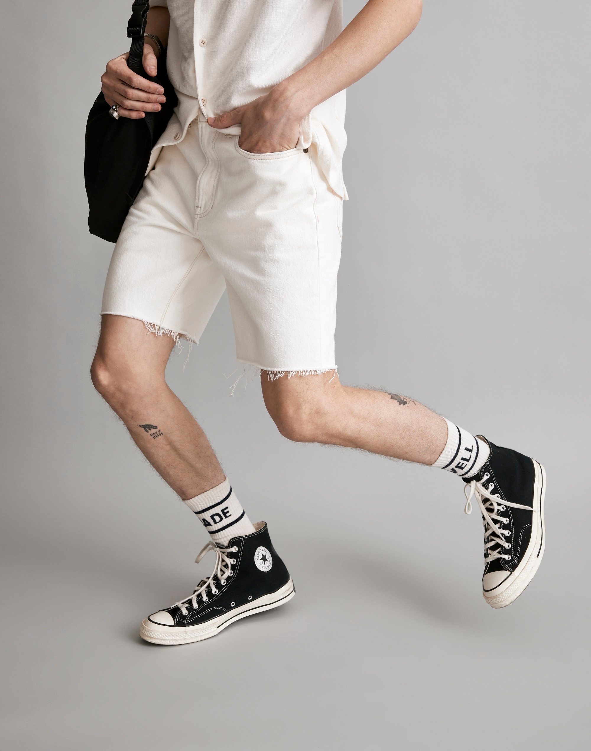 8" Denim Shorts in Ecru Wash