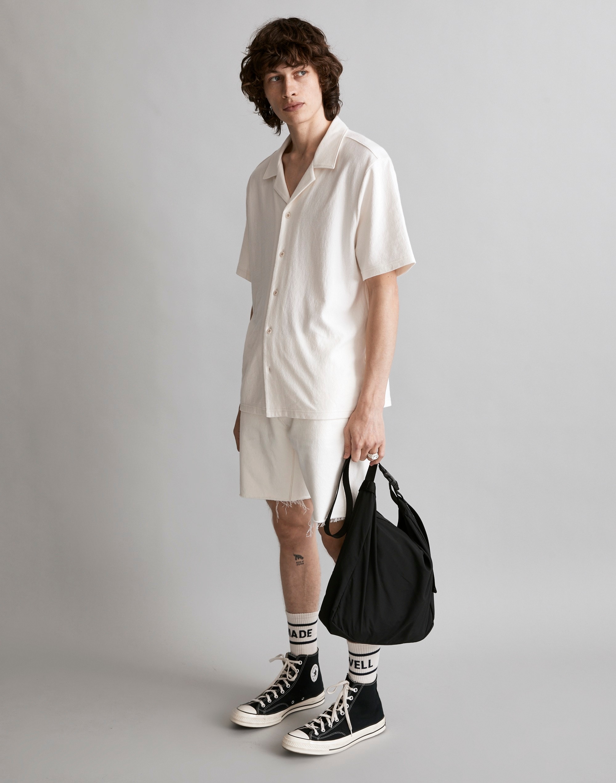 8" Denim Shorts in Ecru Wash