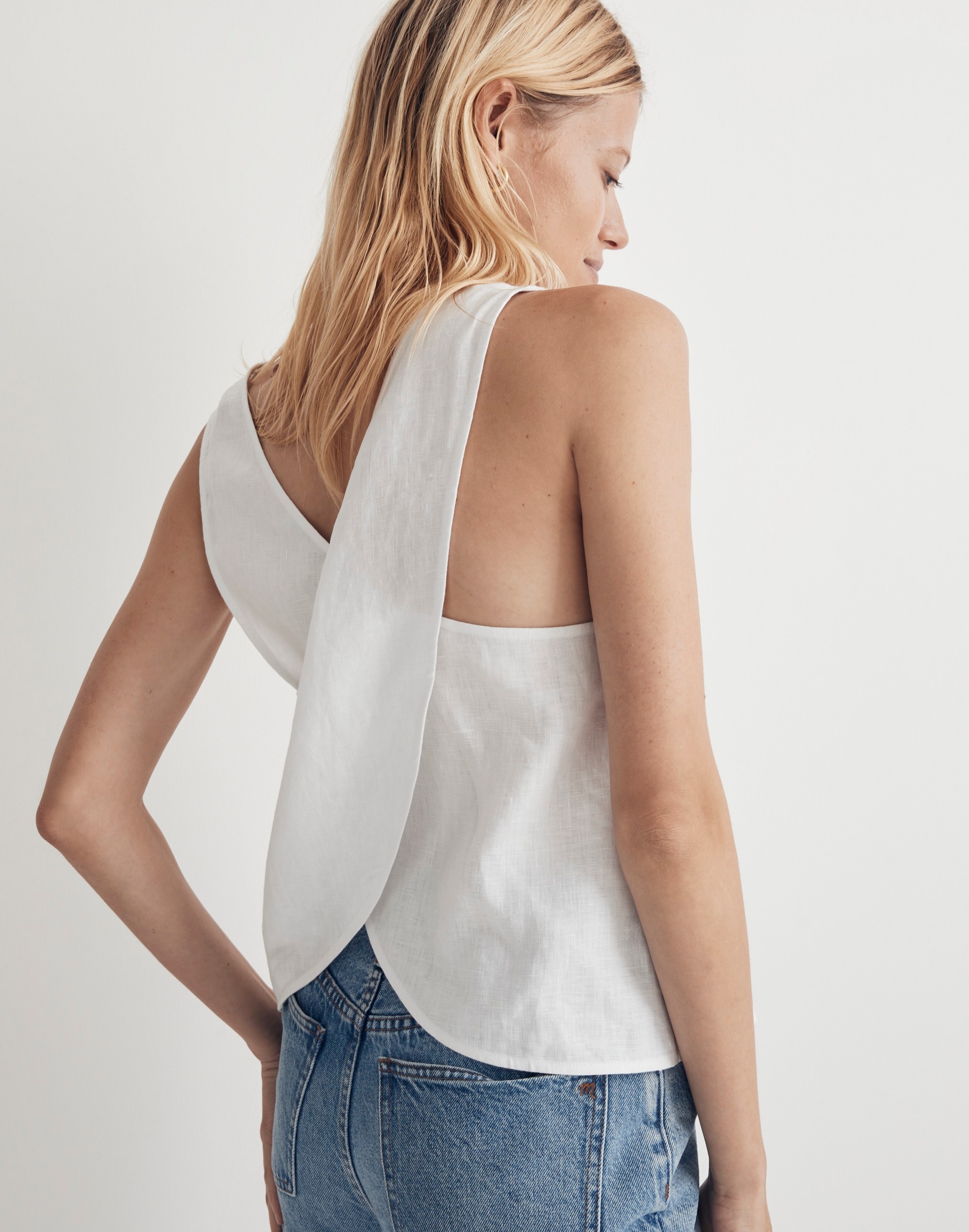 100% Linen Cross-Back Sleeveless Top