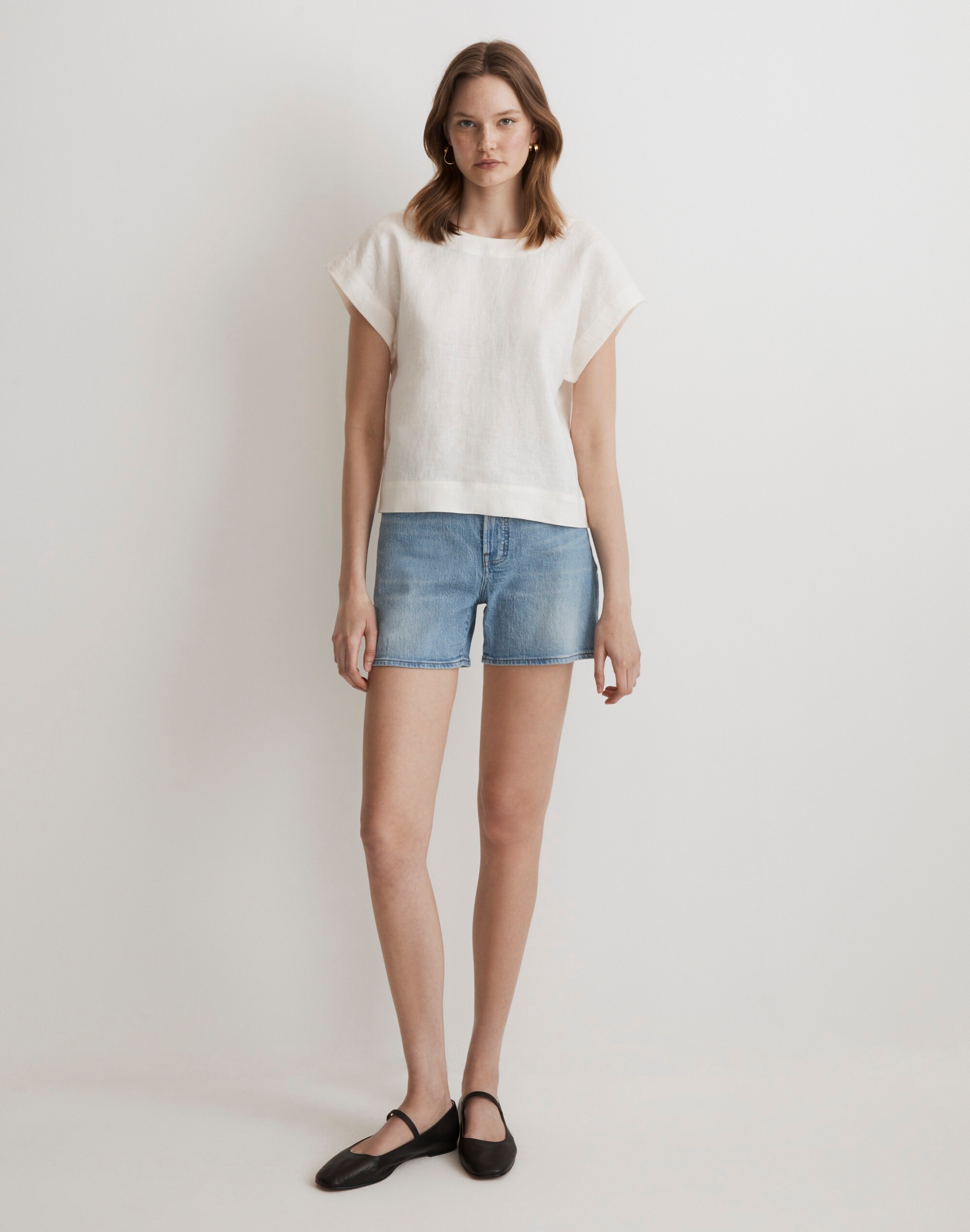 100% Linen Square-Back Crewneck Top