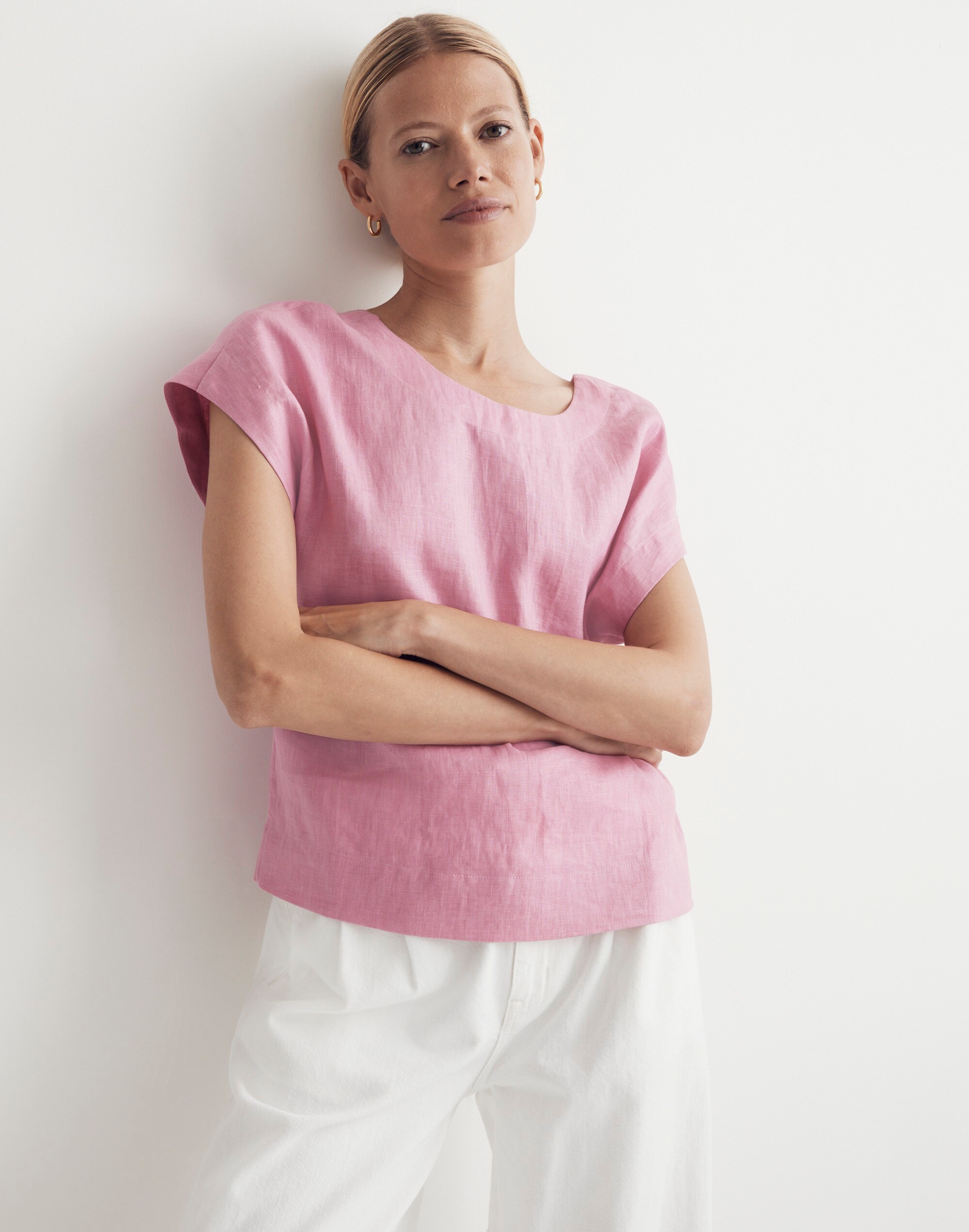 100% Linen Square-Back Crewneck Top