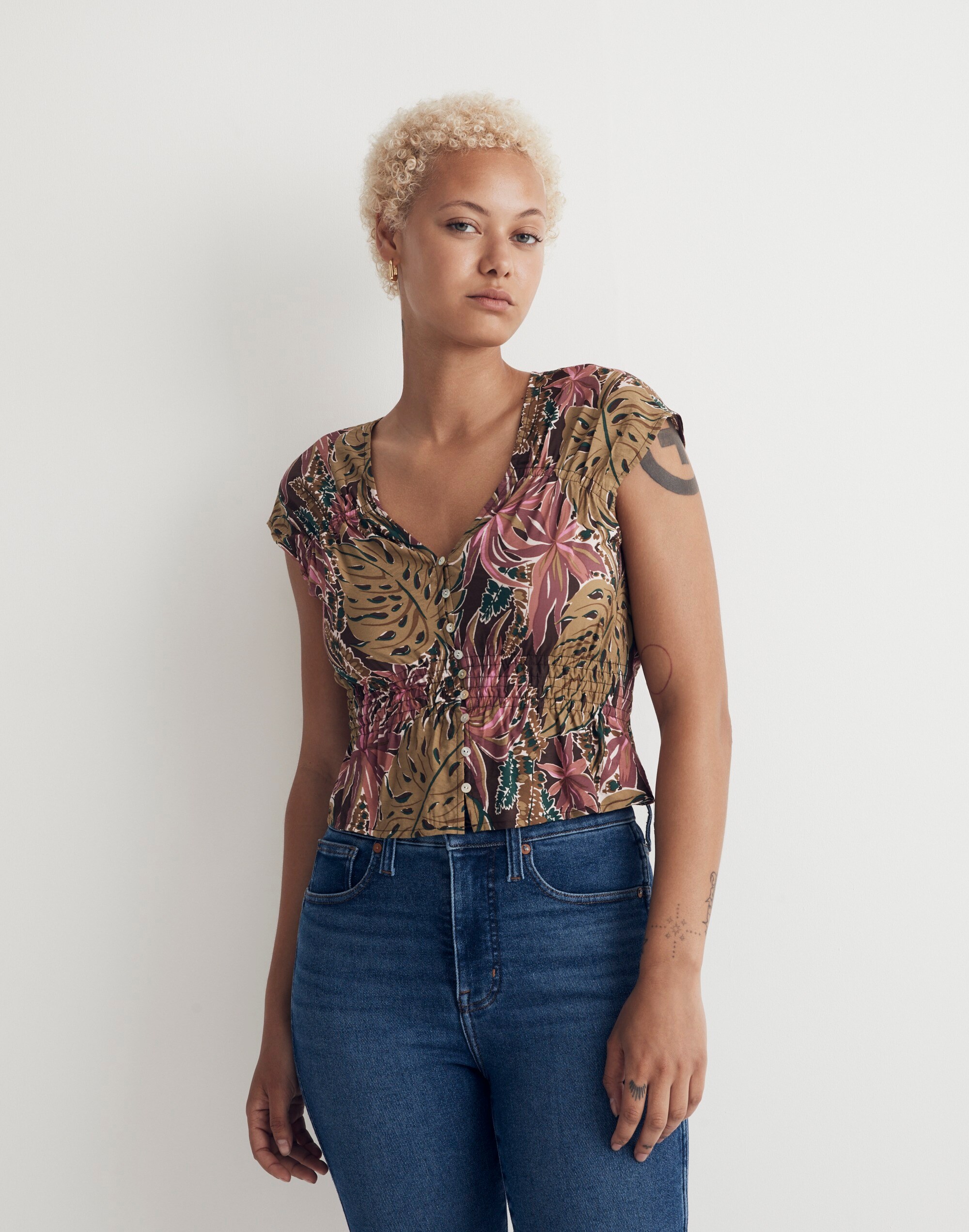 Shirred Cap-Sleeve Top in Brushstroke Monstera