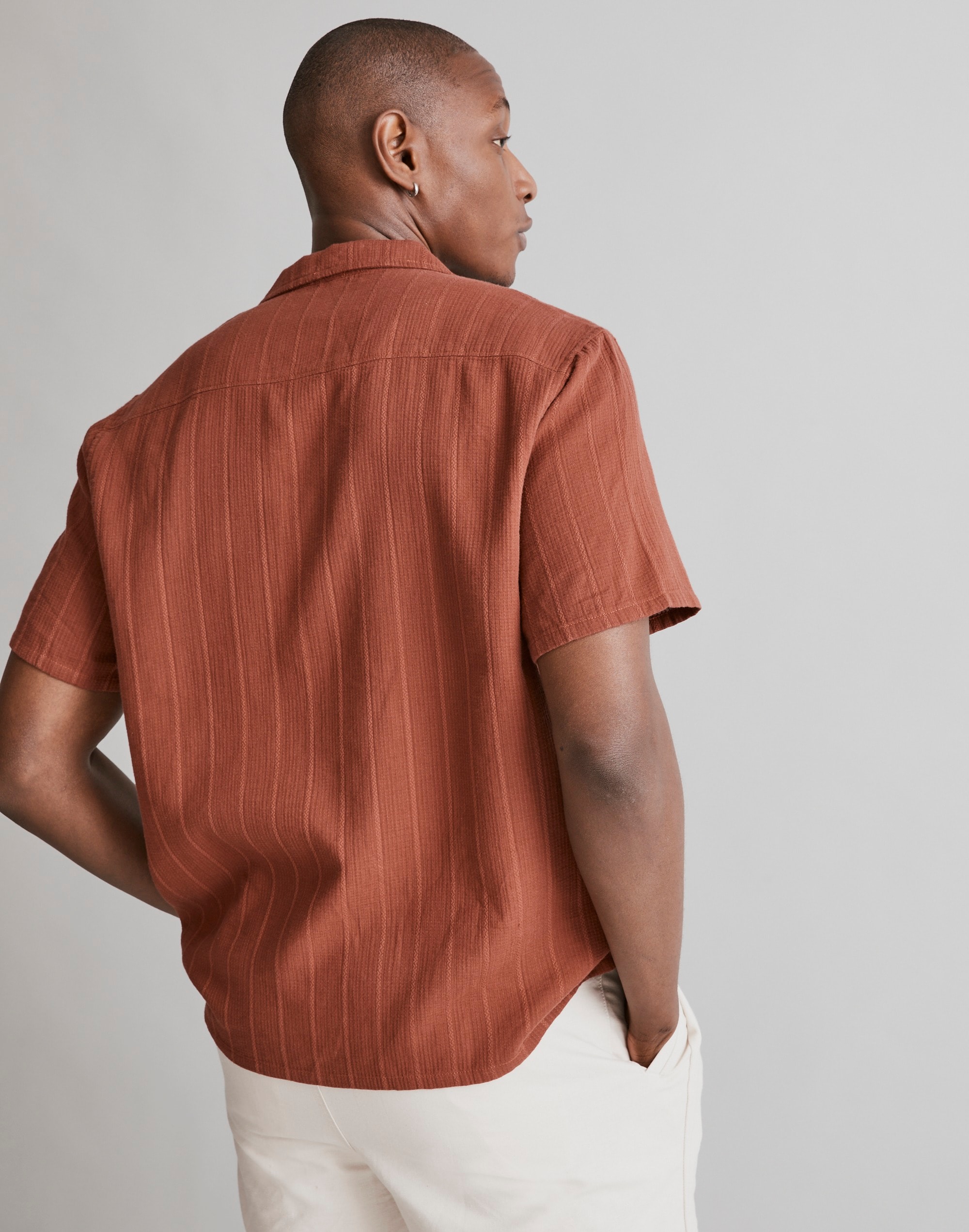 Easy Short-Sleeve Shirt in Textural Stripe