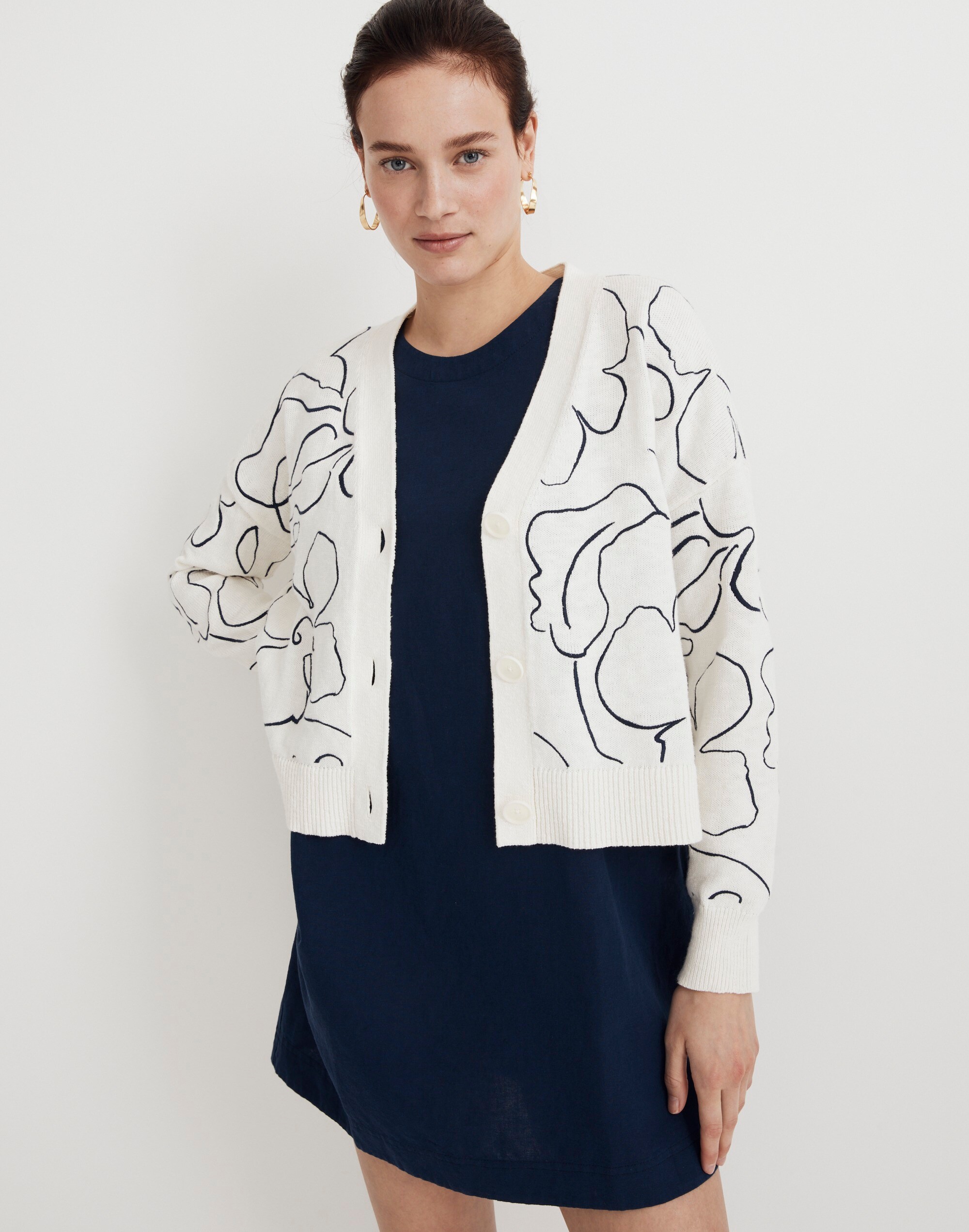 Embroidered V-Neck Cardigan Sweater in Linear Bloom