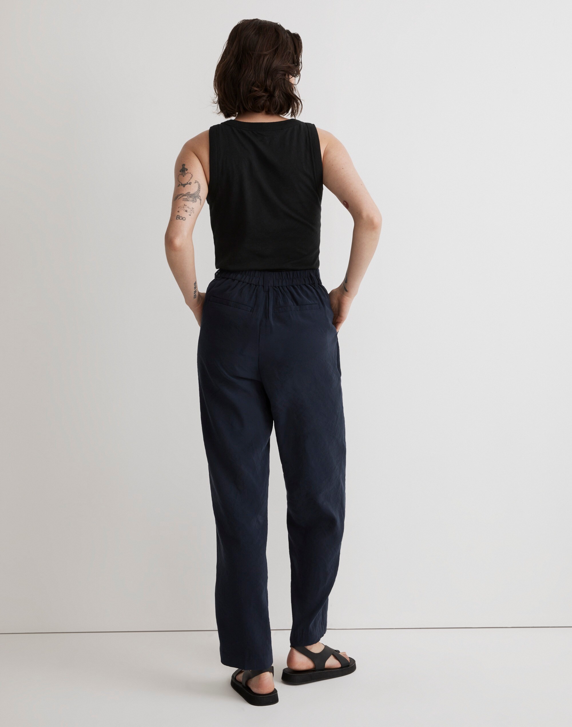 The Tailored Tapered Pant in Softdrape