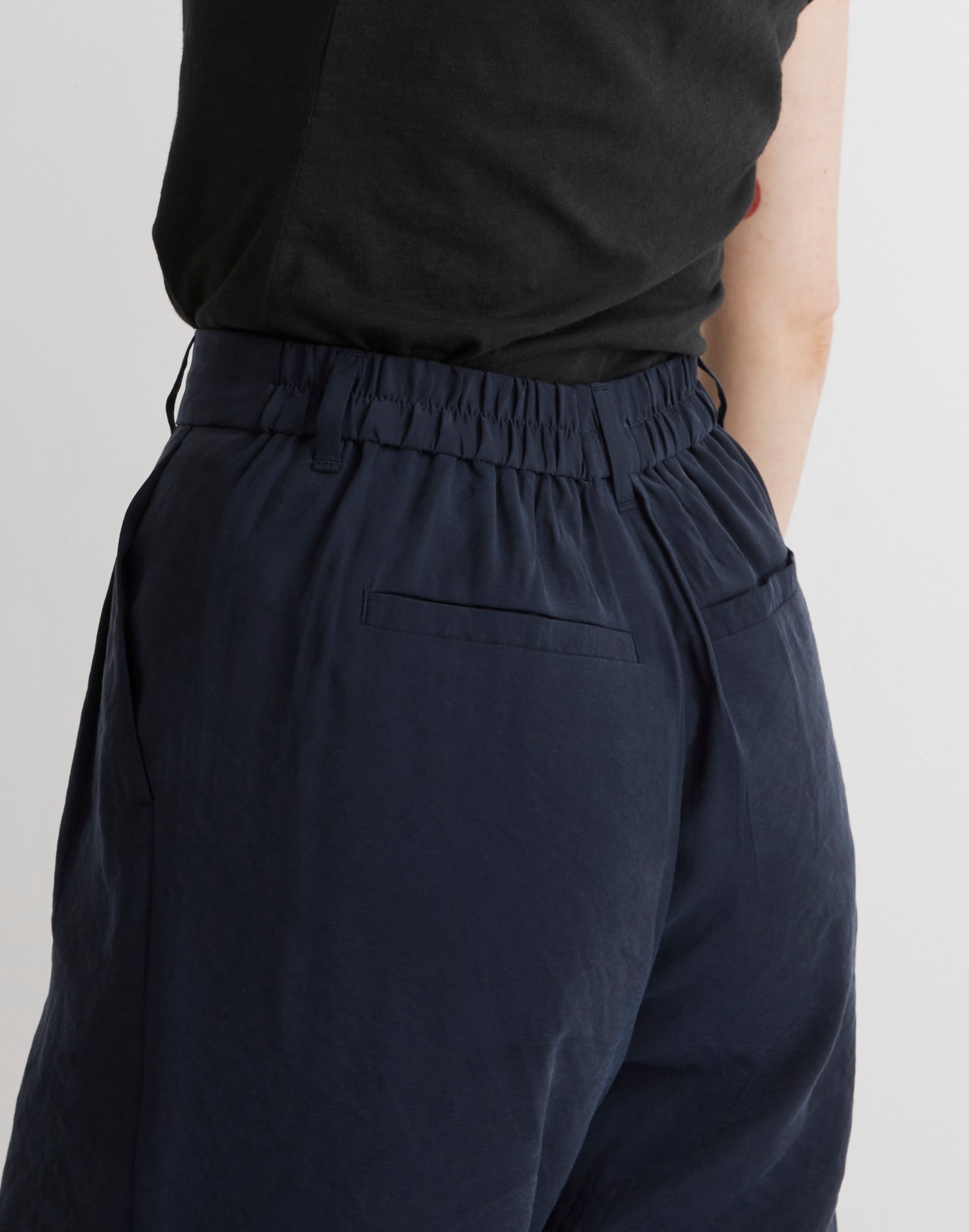The Tailored Tapered Pant in Softdrape