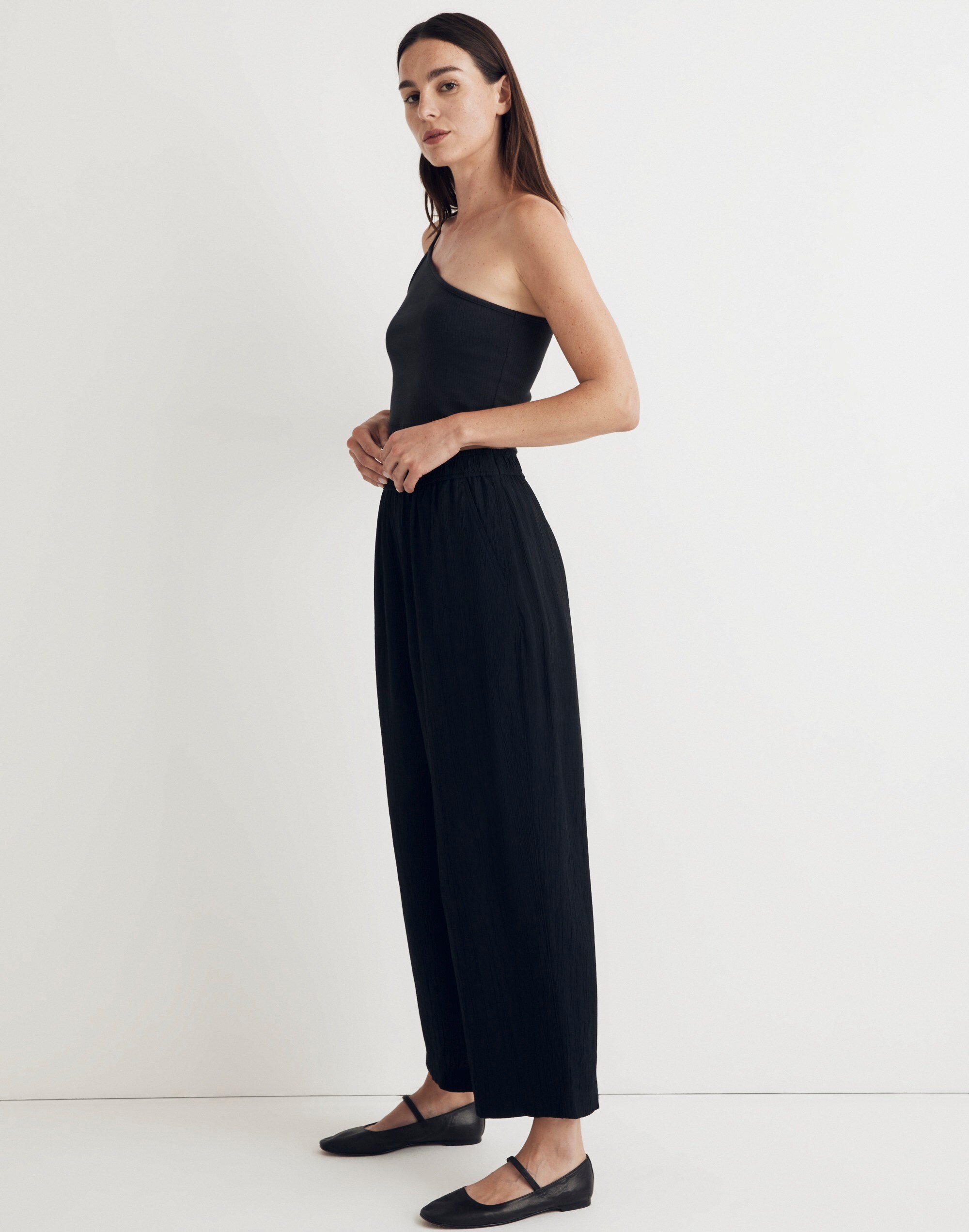 Petite Straight-Leg Crop Pants in  Crinkled Crepe