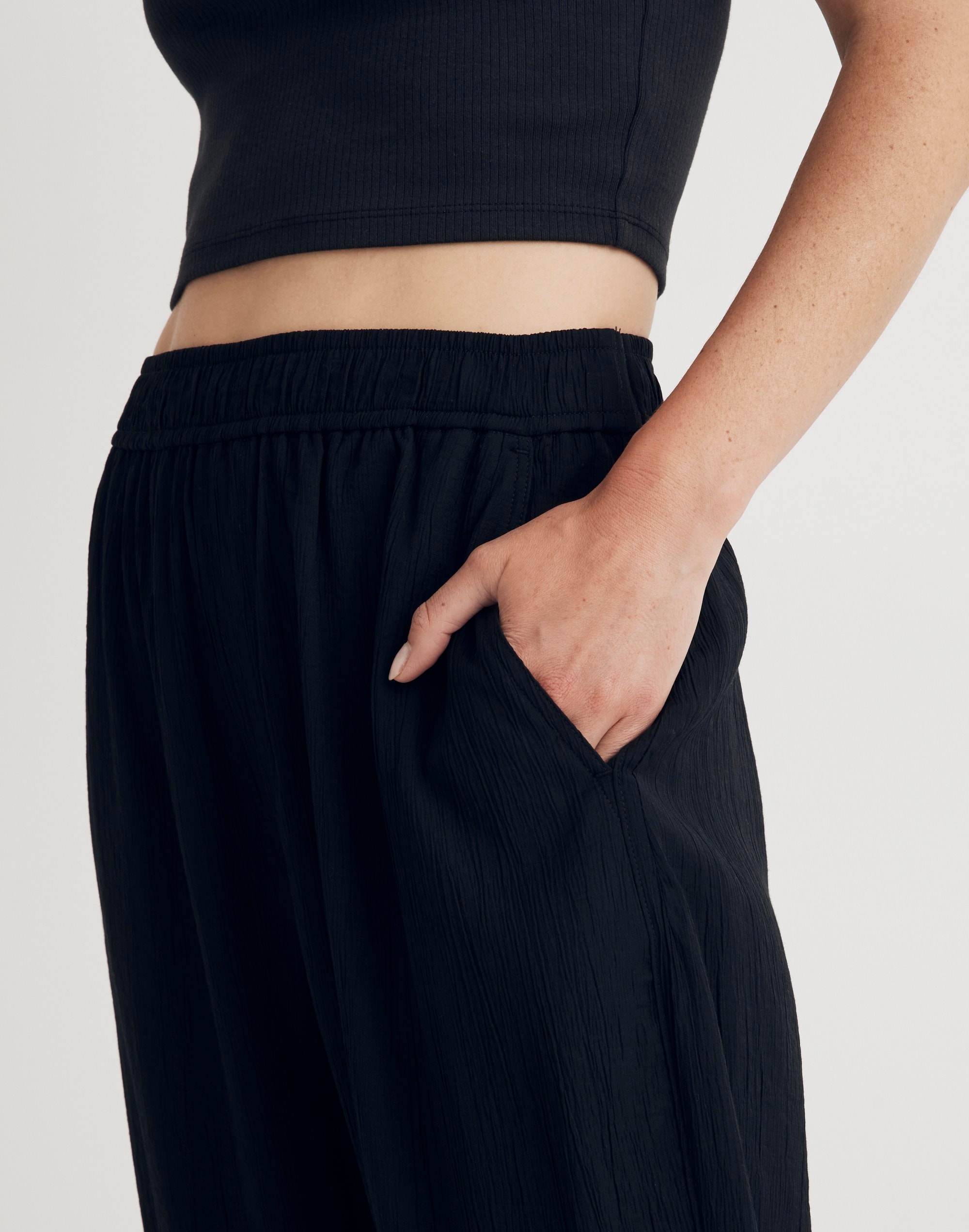 Petite Straight-Leg Crop Pants in  Crinkled Crepe