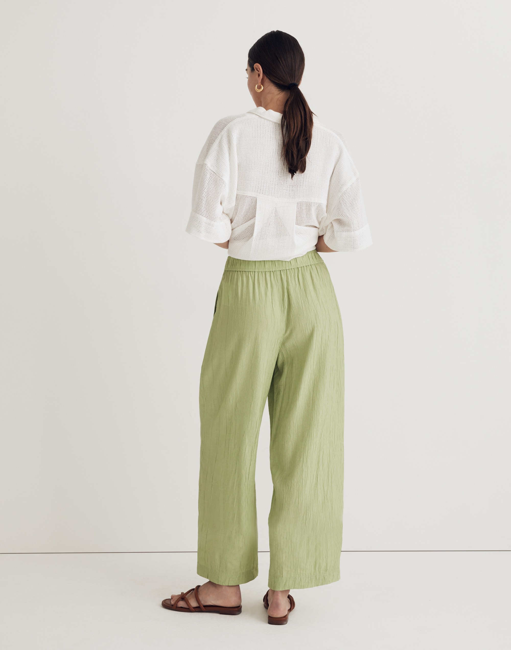 Crinkled Crepe Straight-Leg Crop Pants