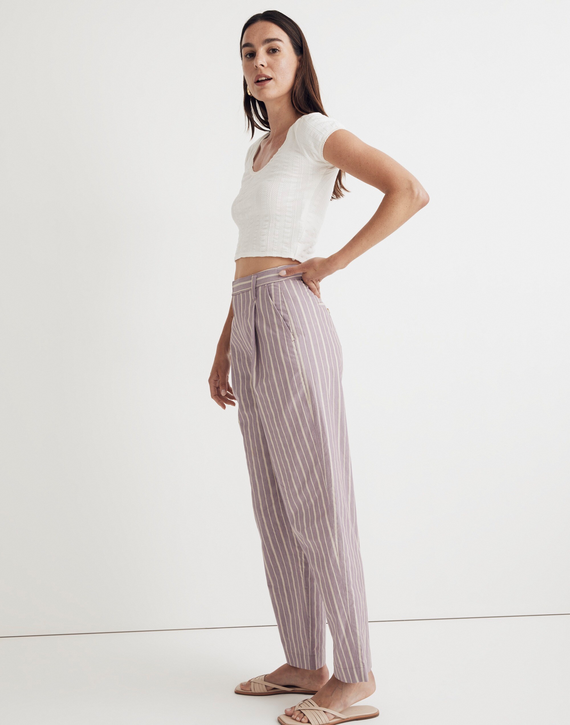 Pleated Tapered-Leg Pants in Signature Poplin