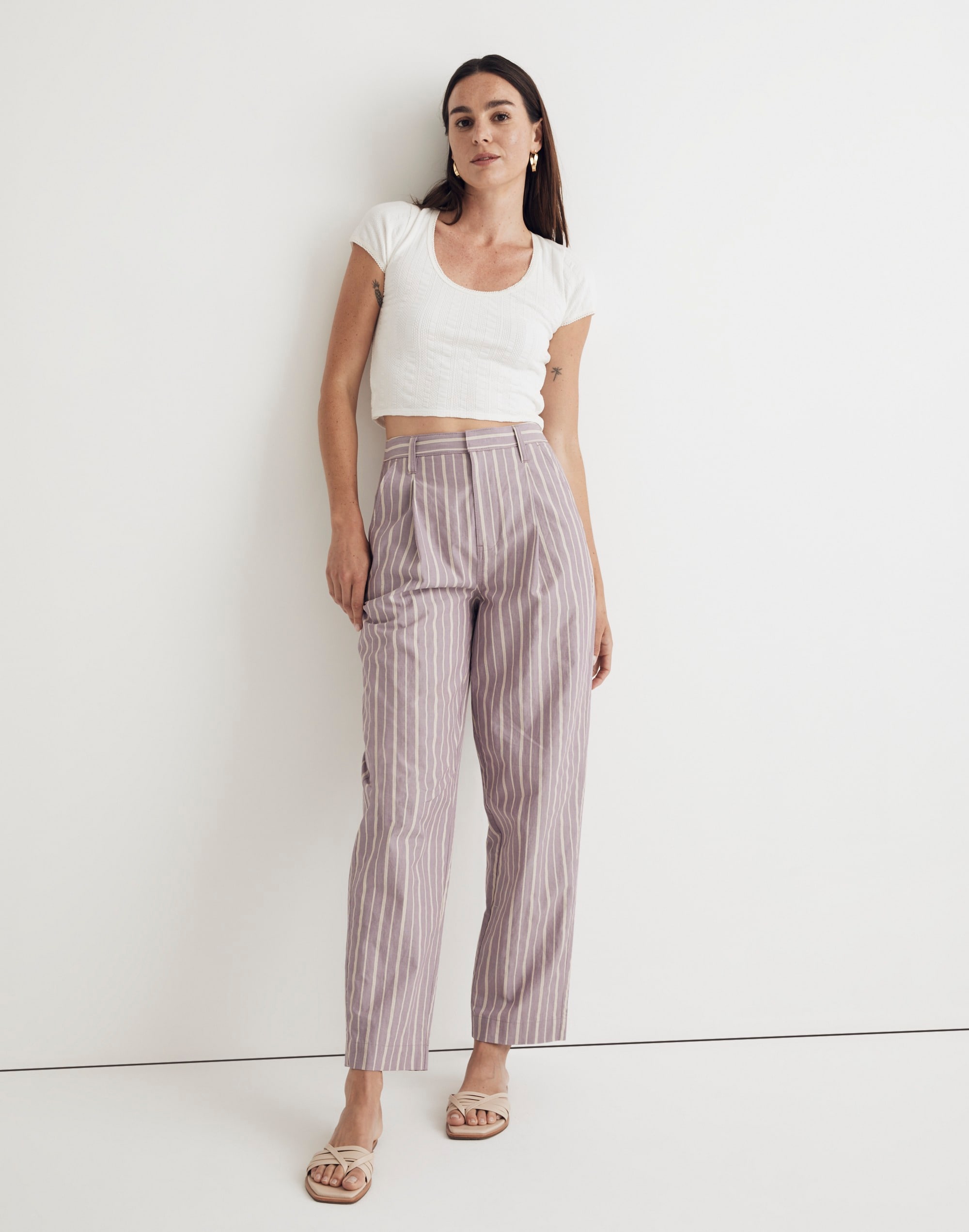 pleated tapered-leg pants in signature poplin
