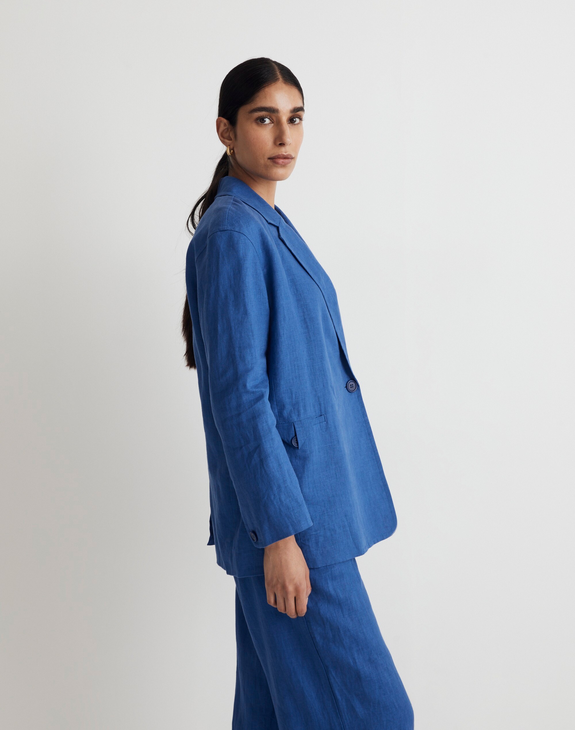 Double-Breasted Crossover Blazer in 100% Linen in null image 2