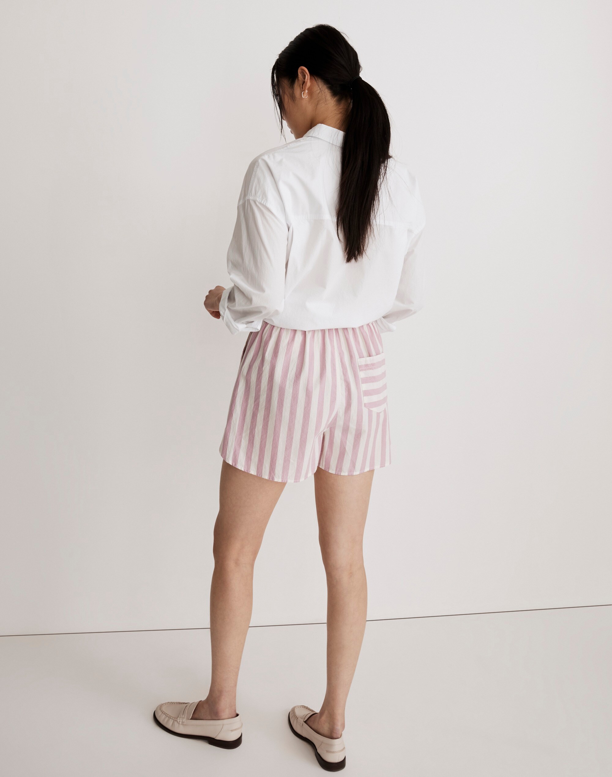 Pull-On Shorts in Striped Signature Poplin in null image 3