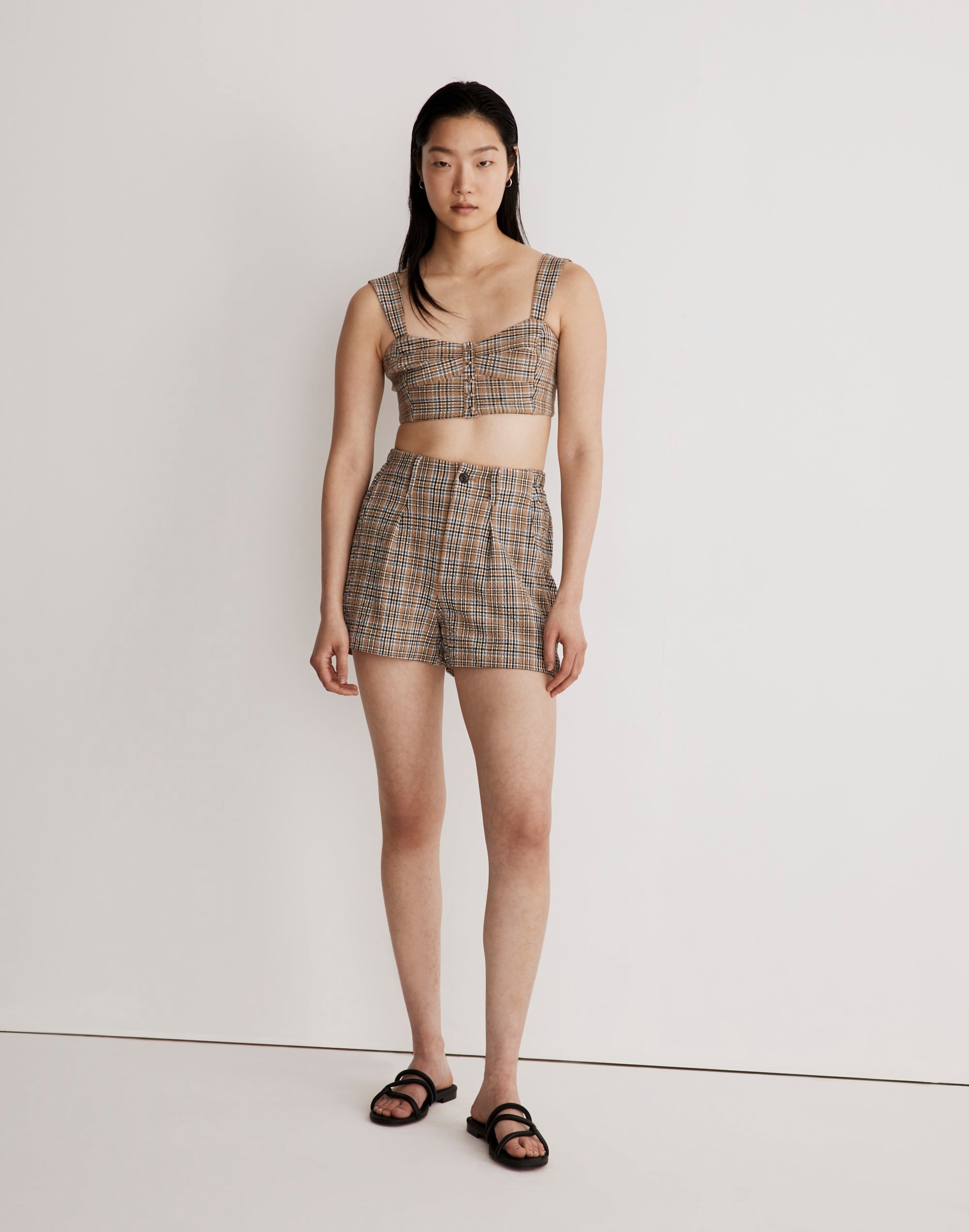 the neale short in gingham seersucker